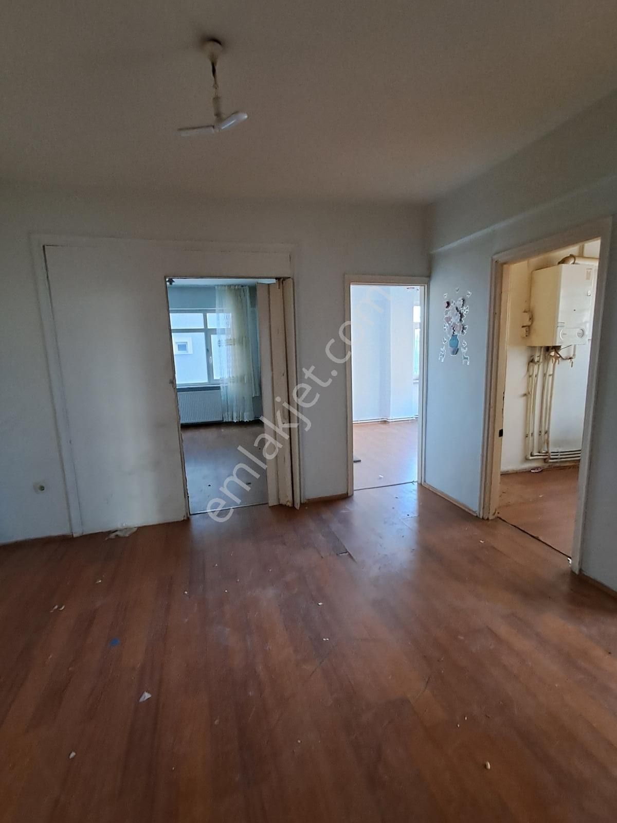 Bahçelievler Siyavuşpaşa Camii Yakını Kiralık 2+1 Daire 26000 - Görsel 33