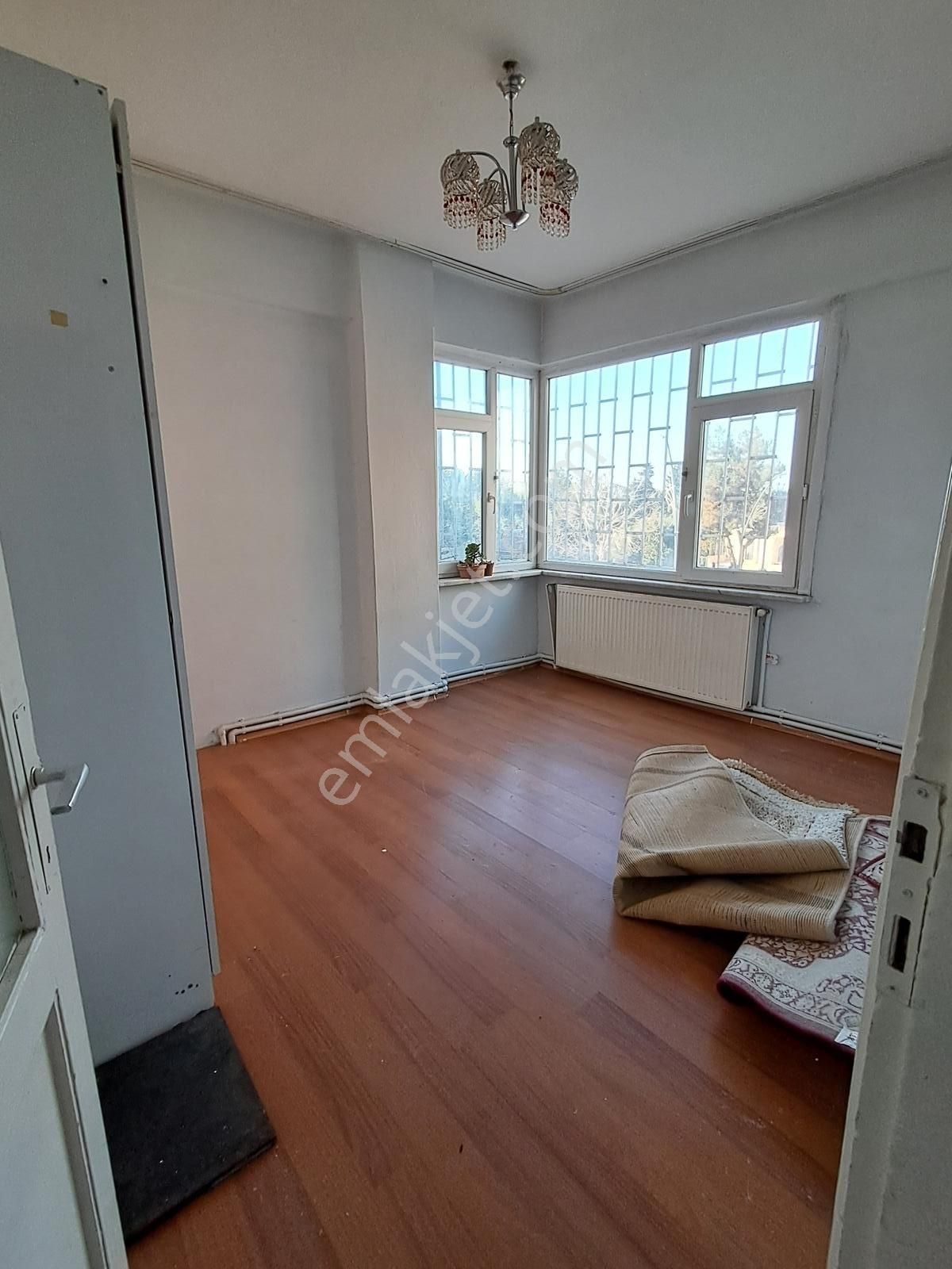 Bahçelievler Siyavuşpaşa Camii Yakını Kiralık 2+1 Daire 26000 - Görsel 12