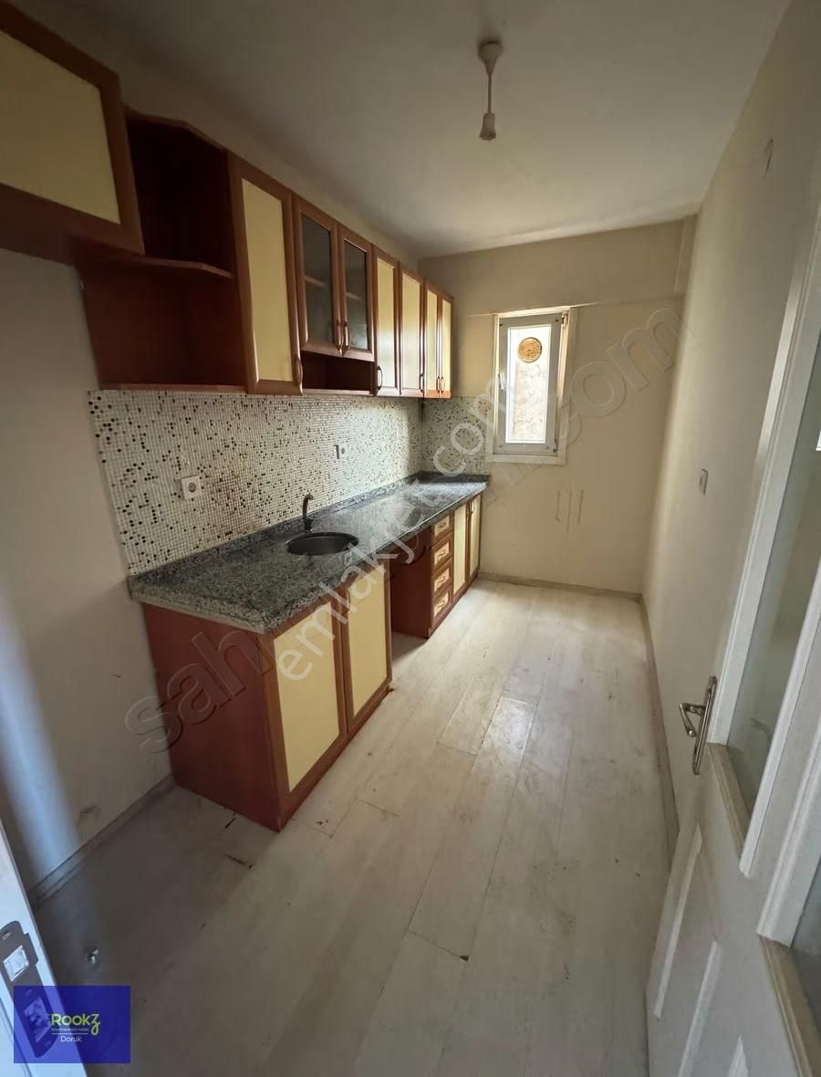 Rookzdoruk'dan Mecidiye'de Cadde Üzeri Yenilenmiş Ferah 2+1!!!!! - Görsel 3