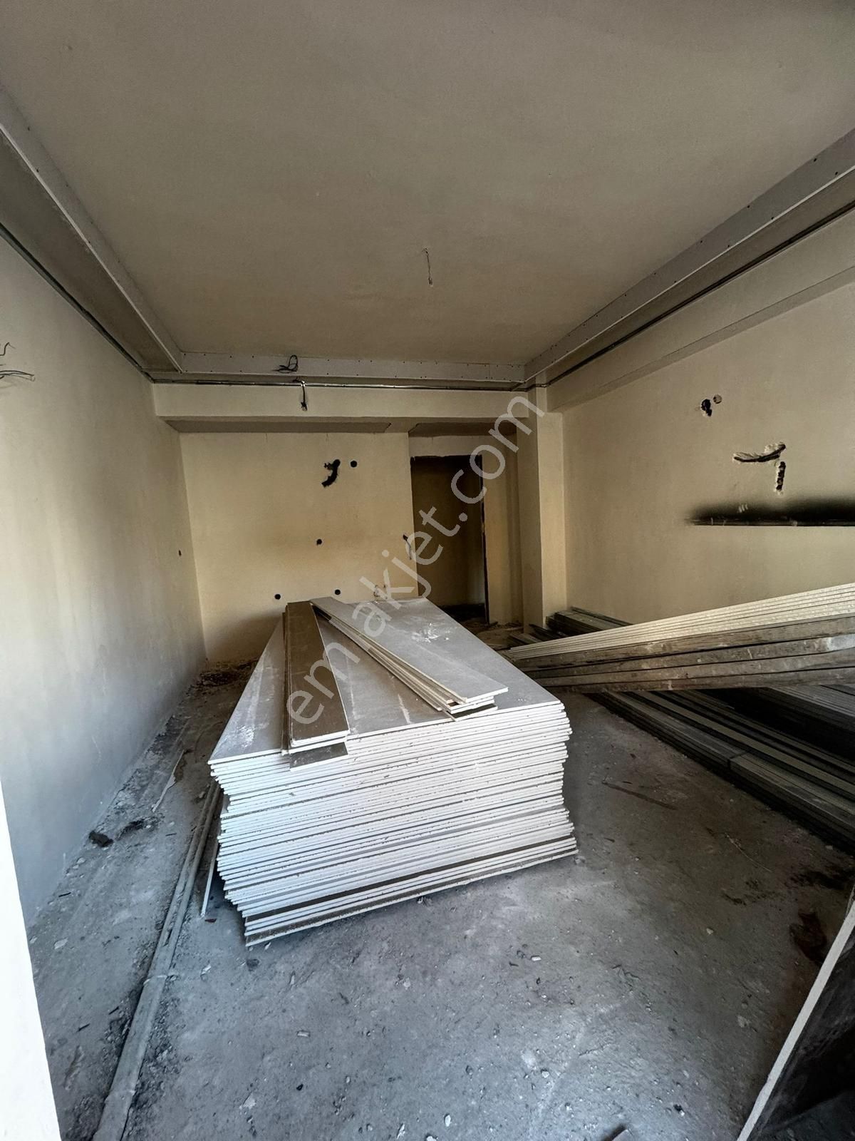 Bandırma Mavi Emlaktan 600 Evler Mah.yüksek G.1+1satılık Daire - Görsel 14