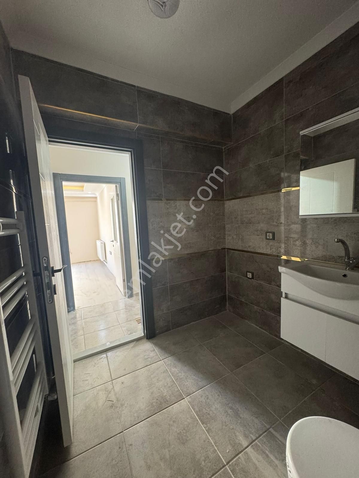 Bandırma Mavi Emlaktan 600 Evler Mahallesinde 2+1 Kiralık Daire - Görsel 25