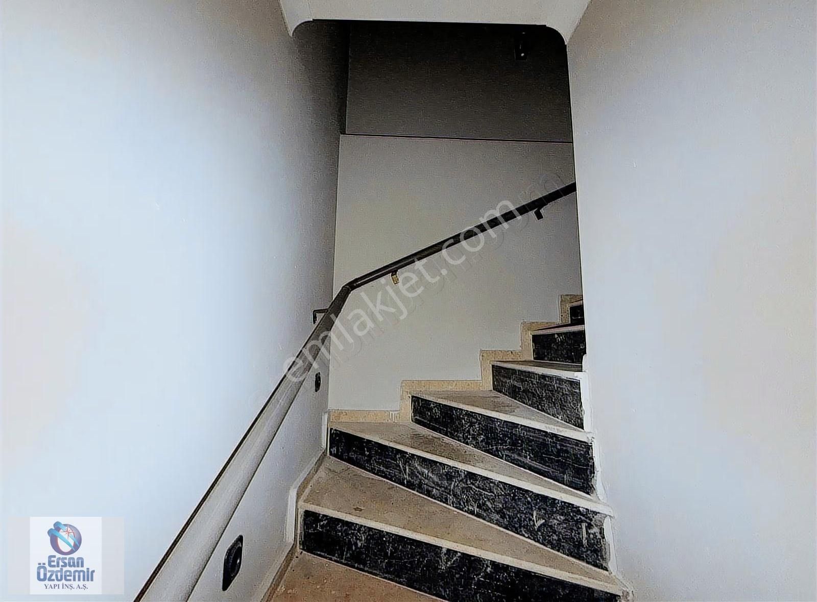 Ersan Özdemir İnşaattan Cemil Temelde 2+1 Açık Mutfk Ters Dublex - Görsel 18