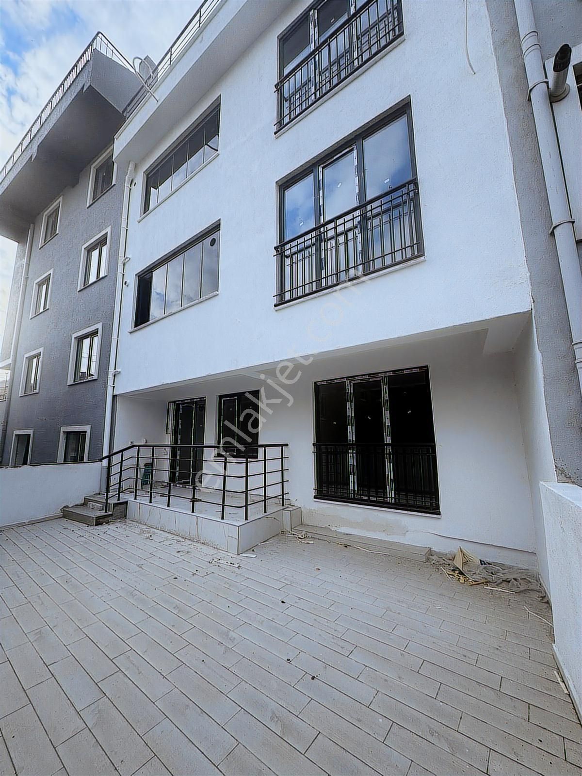 Bandırma Mavi Emlaktan Sunullah Mahallesinde 2+1 Satılık Daire - Görsel 27