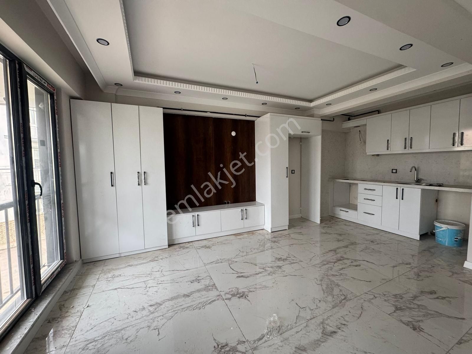 Bandırma Mavi Emlaktan Ayyıldız Mahallesinde 2+1 Kiralık Daire - Görsel 2