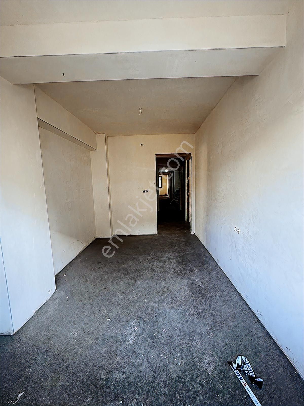 Bandırma Mavi Emlaktan 600 Evler Mahallesinde 2+1 Satılık Daiere