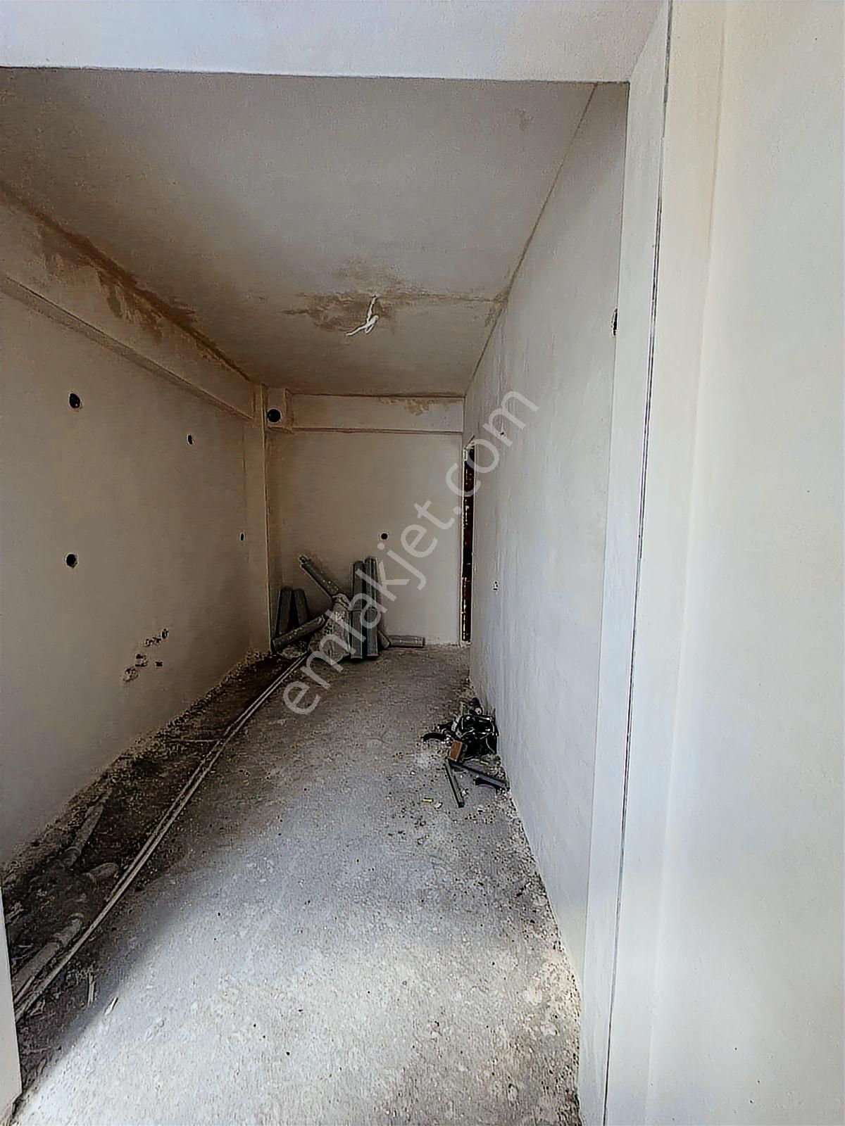 Bandırma Mavi Emlaktan 600 Evler Mahallesinde 2+1 Satılık Daire