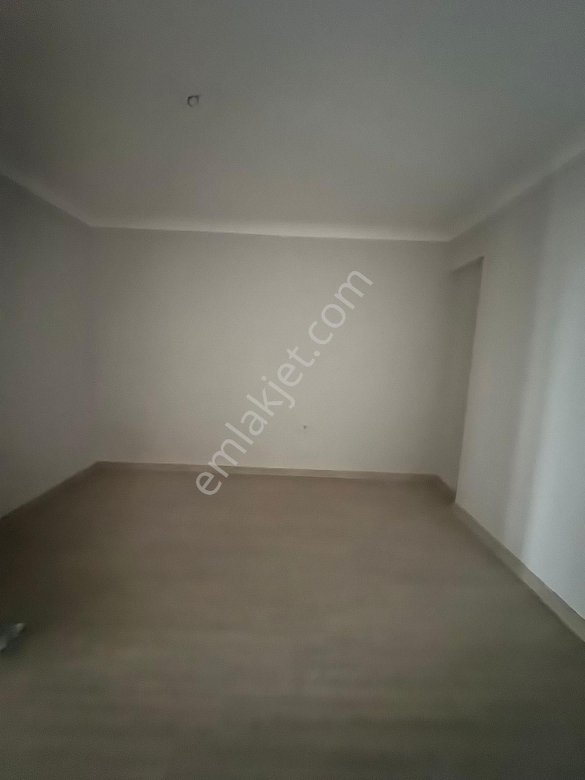 Bandırma Mavi Emlaktan 17 Eylül Mah. Y.giriş 1+1 Satılık Daire.. - Görsel 3