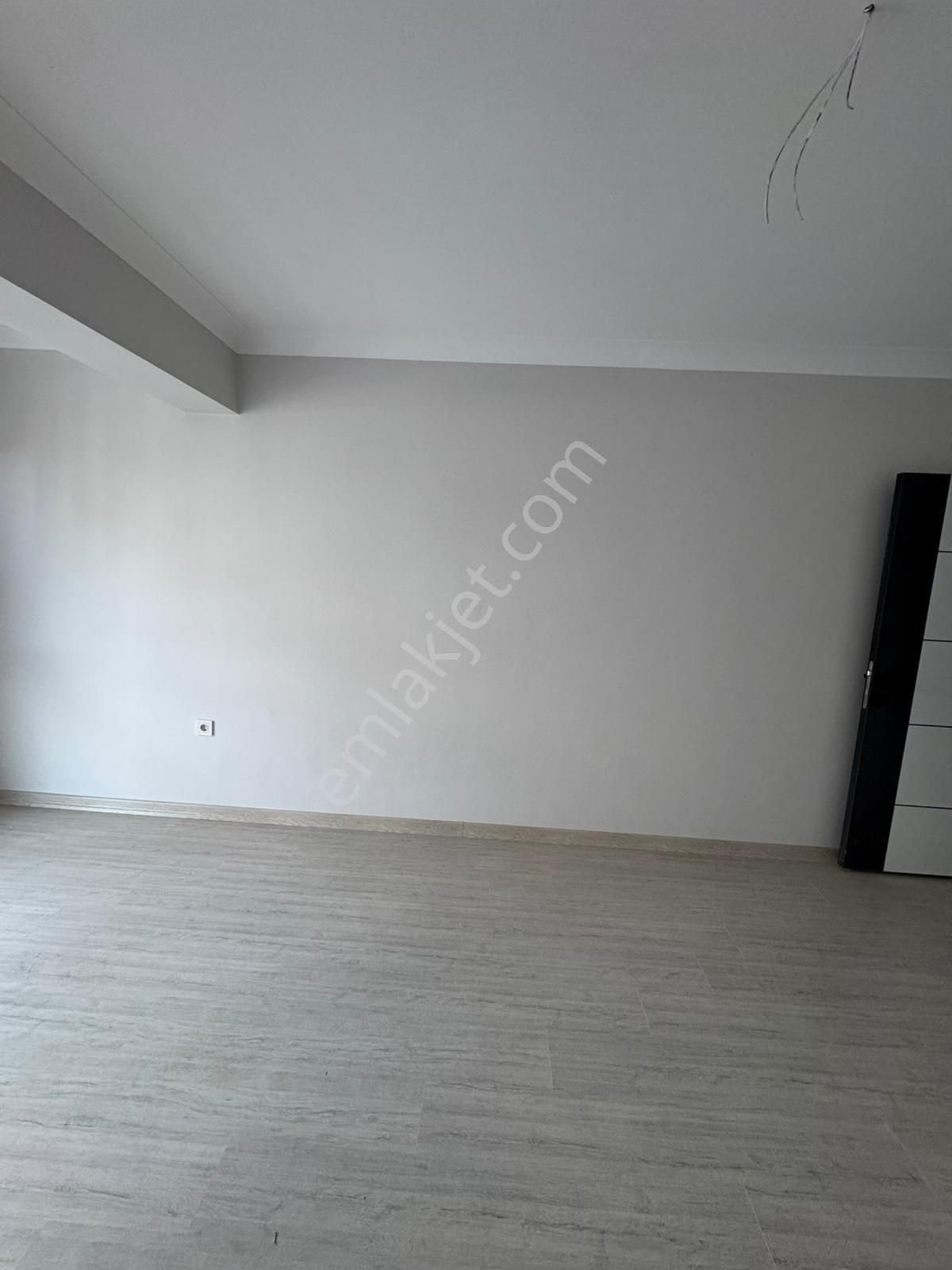 Mavi Emlaktan 17eylül Mah. 2+1 Ebeveyn Banyolu Satılık Daireler. - Görsel 16