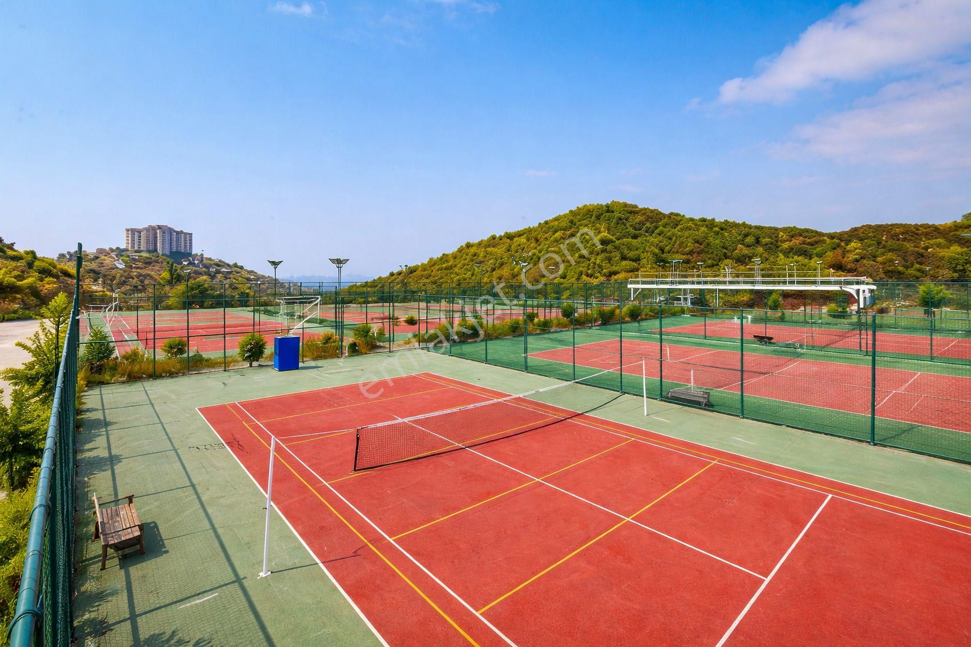 Goldcıty İçerisinde Yeni Sitede 1+1 Bahçe Manzaralı Daire - Görsel 19