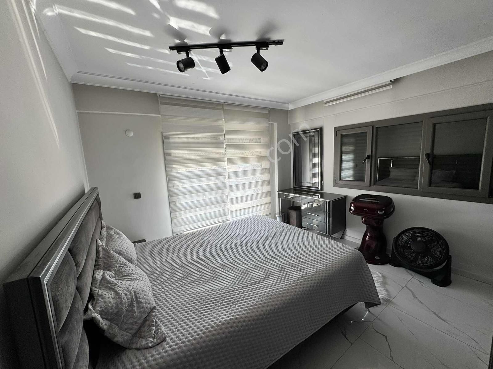 Foça Emlak'tan Foçaköy De Satılık 4+1 Havuzlu Müstakil Villa - Görsel 16