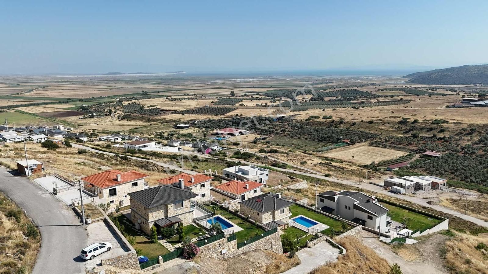 Foça Emlak'tan Foçaköy De Satılık 4+1 Havuzlu Müstakil Villa - Görsel 35