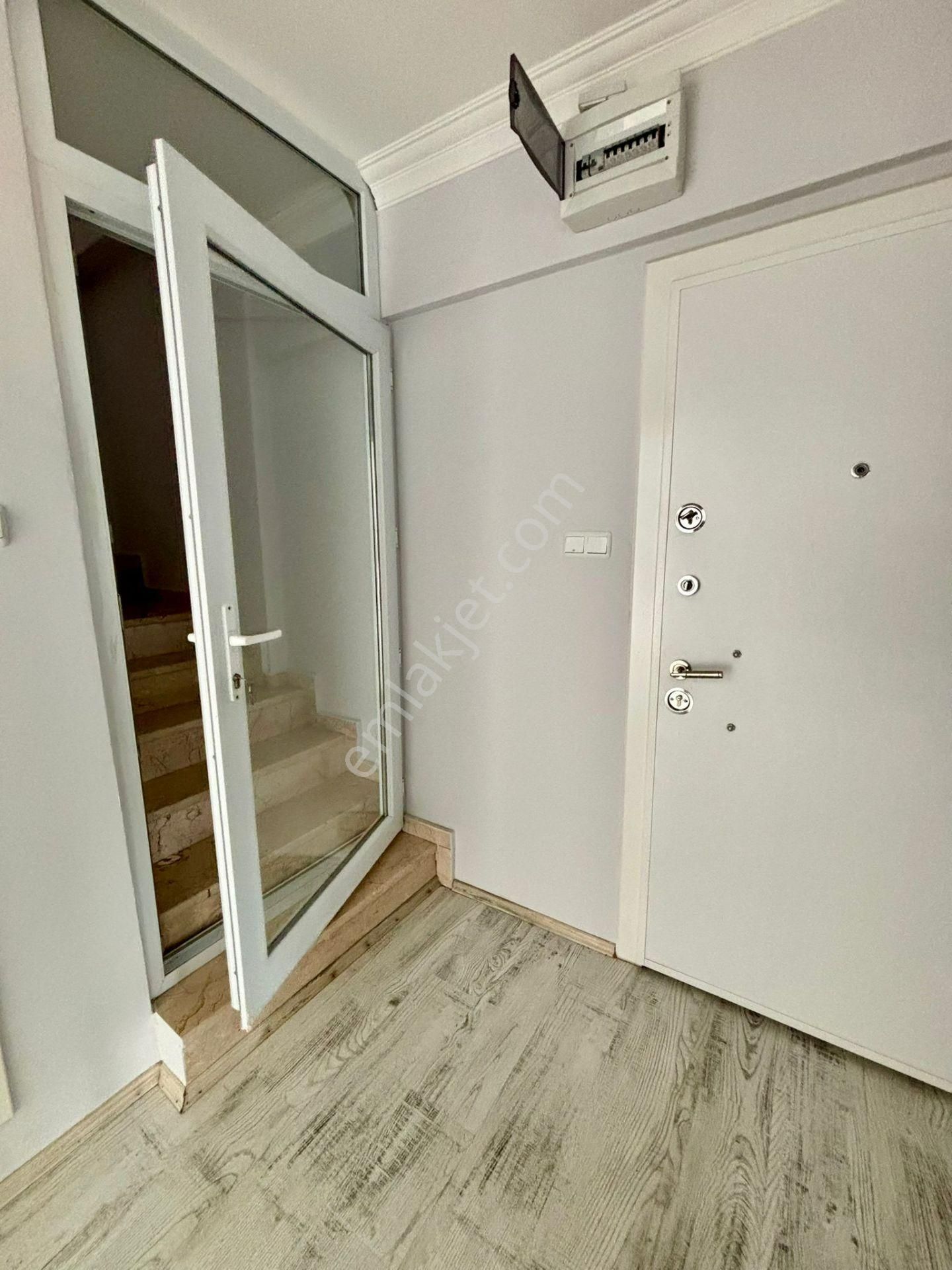 Küçük Kumla Sahilinde 3+1 Dublex Masrafsız Satılık Daire - Görsel 13
