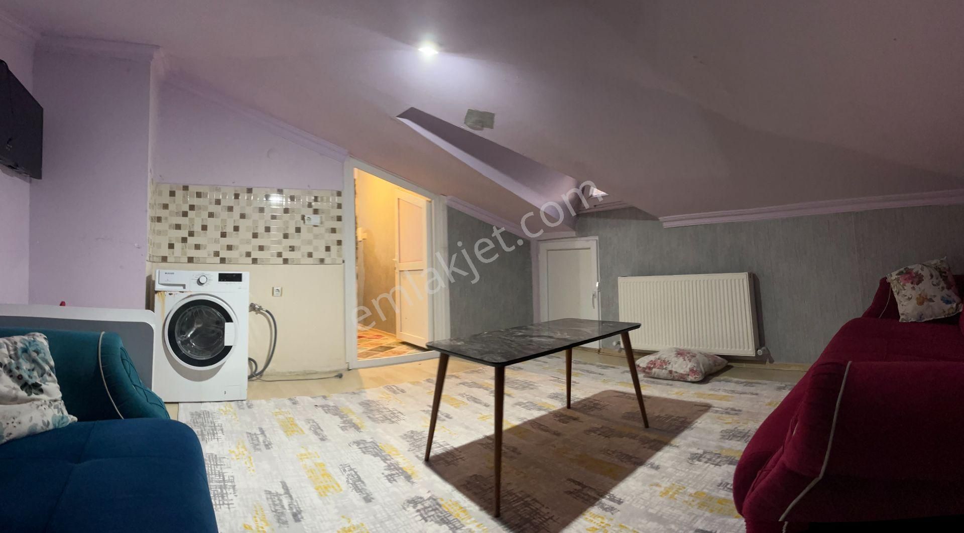 Bağcılar Yıldıztepe Mah. Kısmen Eşyalı Çatı Katı Daire - Görsel 5