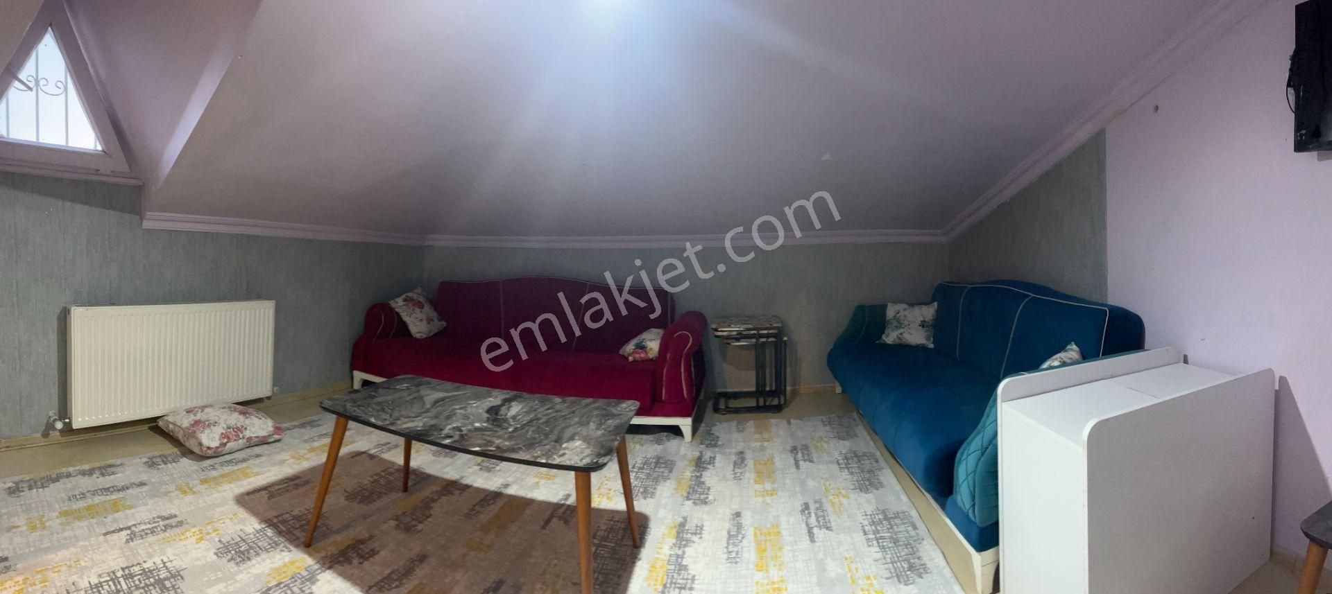 Bağcılar Yıldıztepe Mah. Kısmen Eşyalı Çatı Katı Daire - Görsel 3