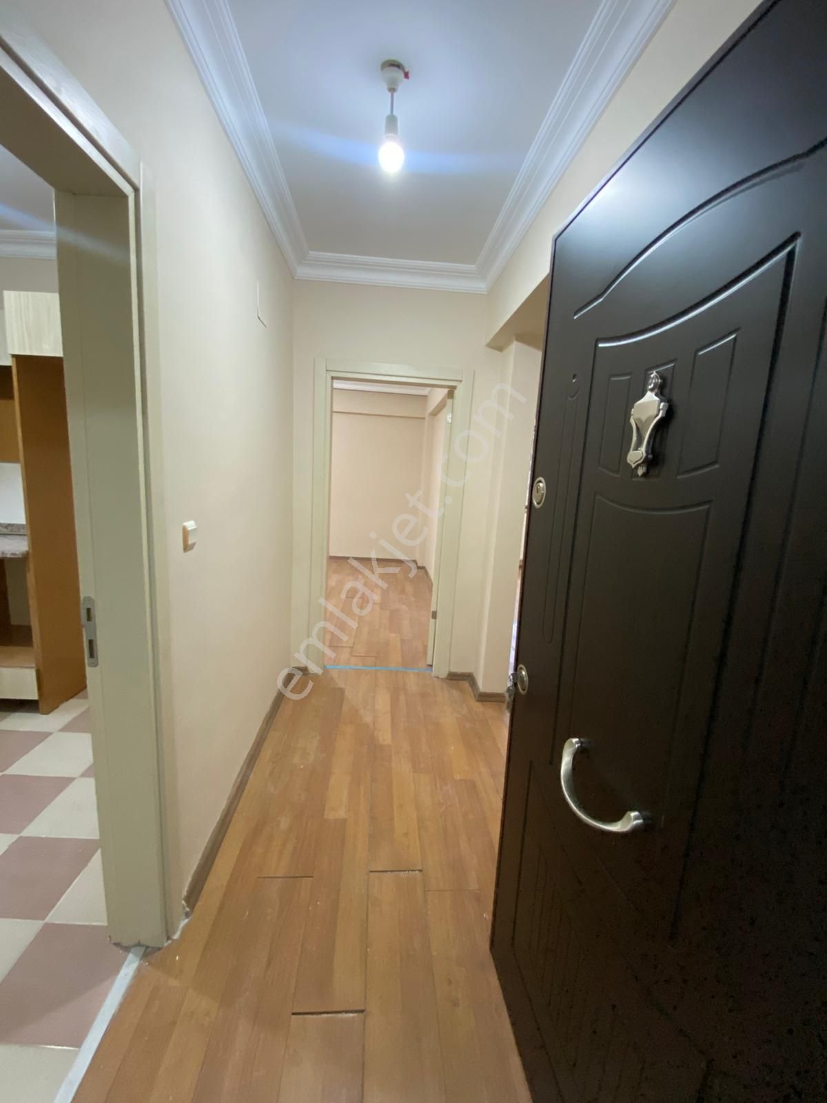 Trabzon'da Kiralık 2+1 Daire - Görsel 10