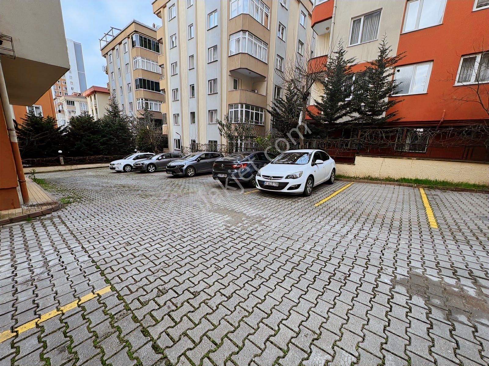 Mehmet Akif'te Finanskent'e 3 Dk Site İçinde 3+1 Daire - Görsel 33