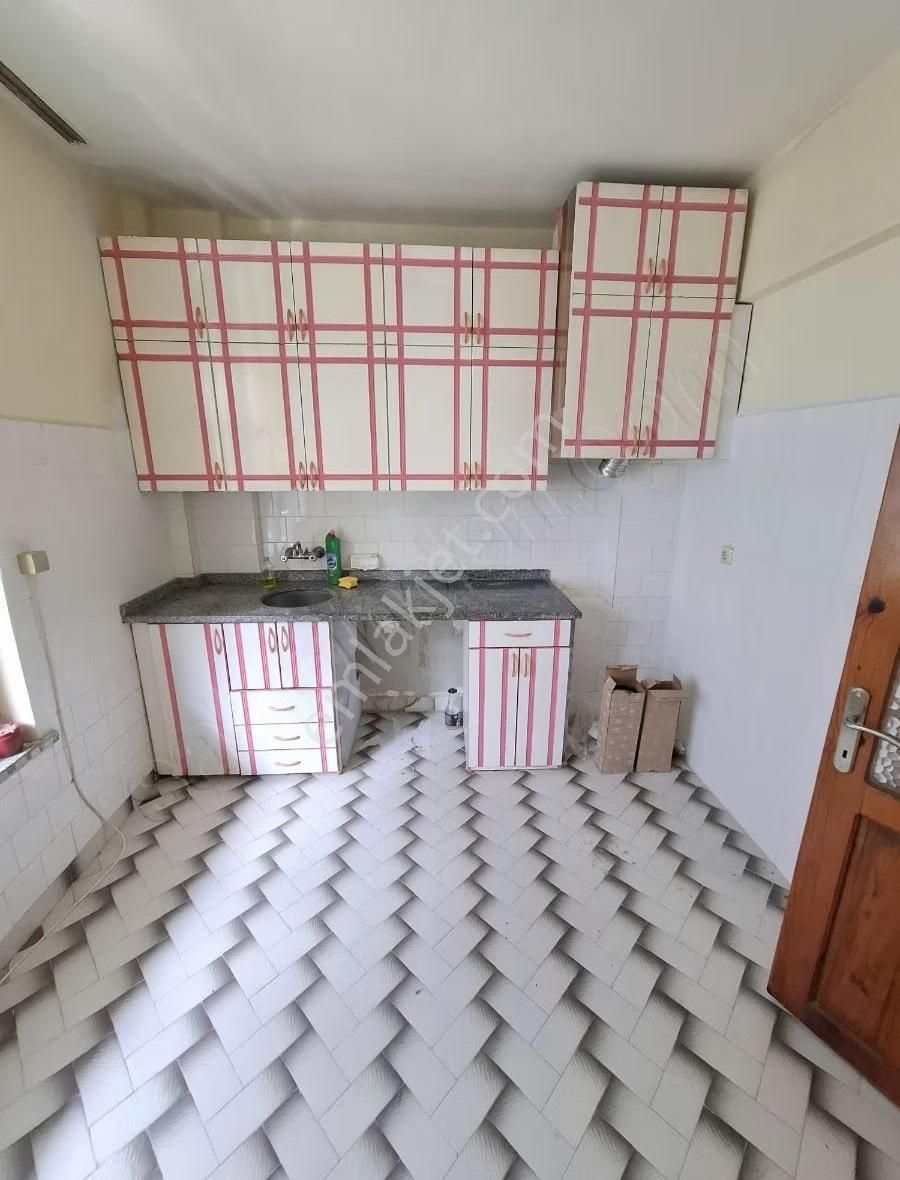 Manavgat Yukarı Pazarcı Mahallesinde 1+1 Kiralık Daire - Görsel 16