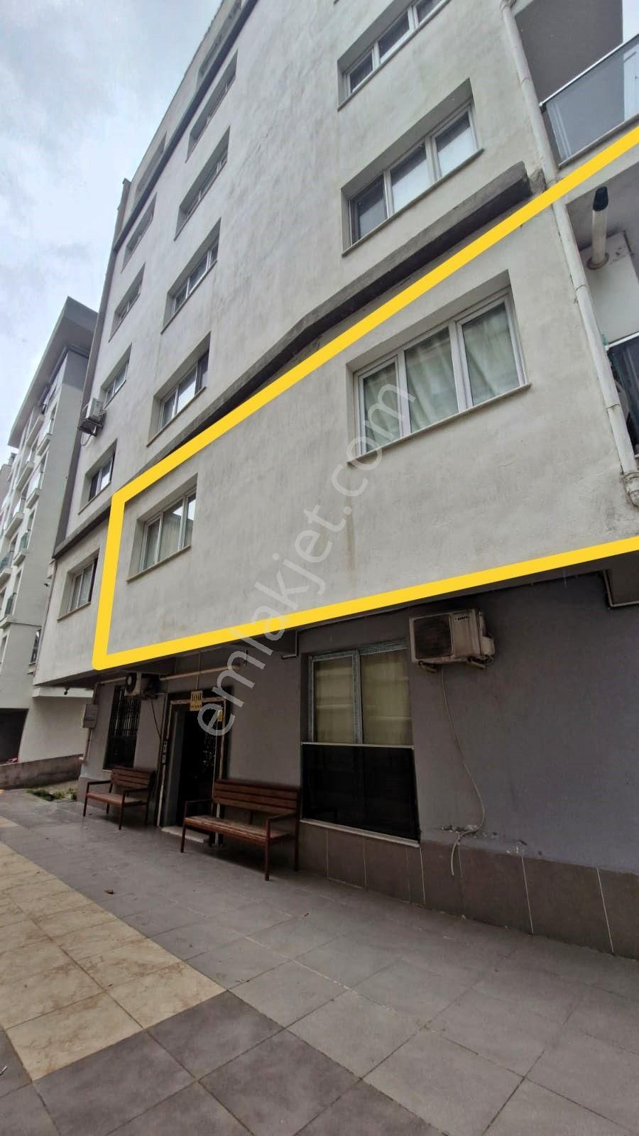 Bornova Erzene'de Genç Binada, Asansörlü 2+1 - Görsel 6