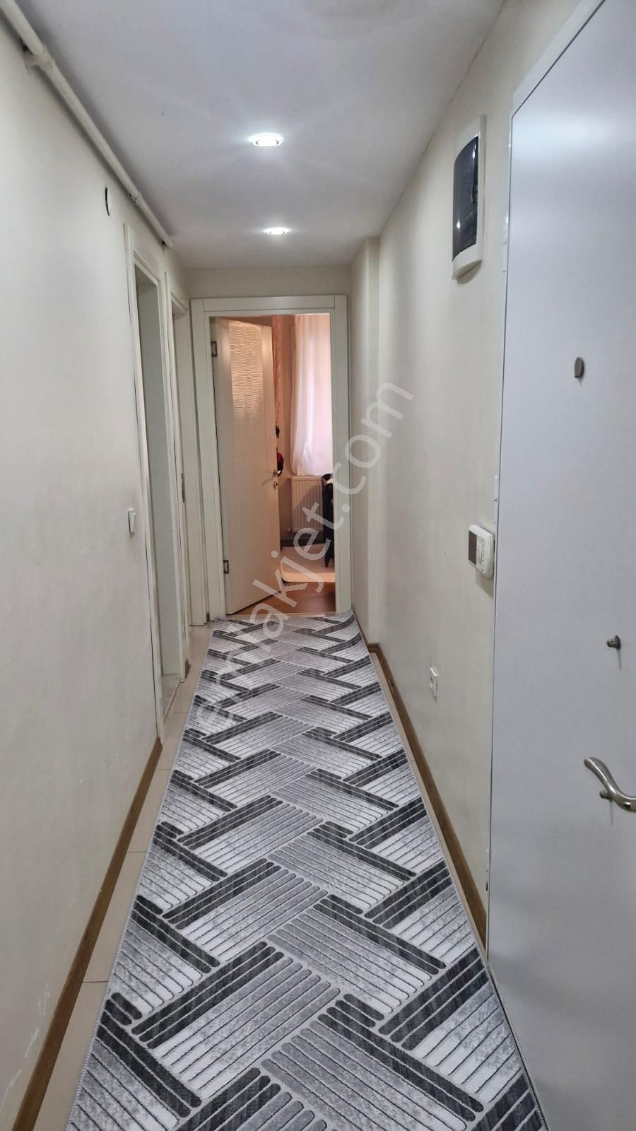 Bornova Erzene'de Genç Binada, Asansörlü 2+1 - Görsel 11