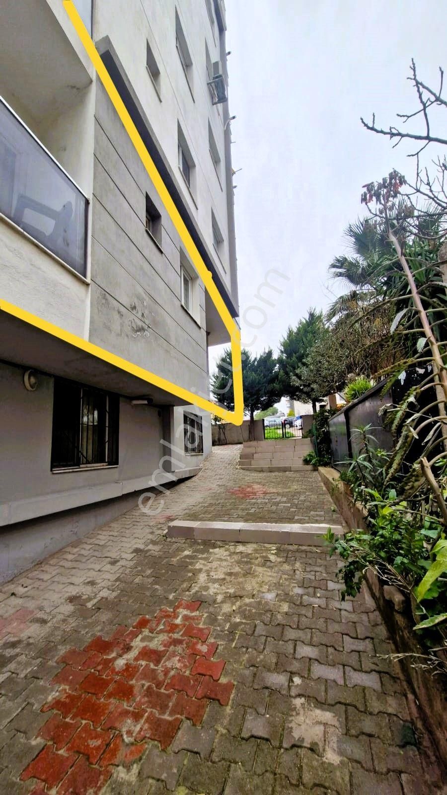 Bornova Erzene'de Genç Binada, Asansörlü 2+1 - Görsel 5