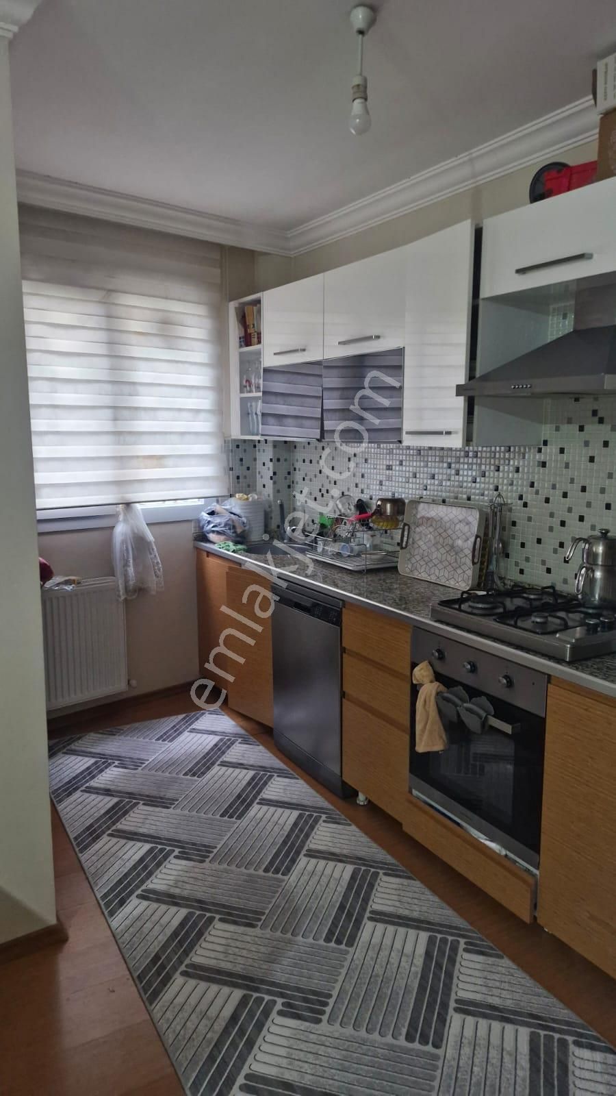 Bornova Erzene'de Genç Binada, Asansörlü 2+1 - Görsel 2