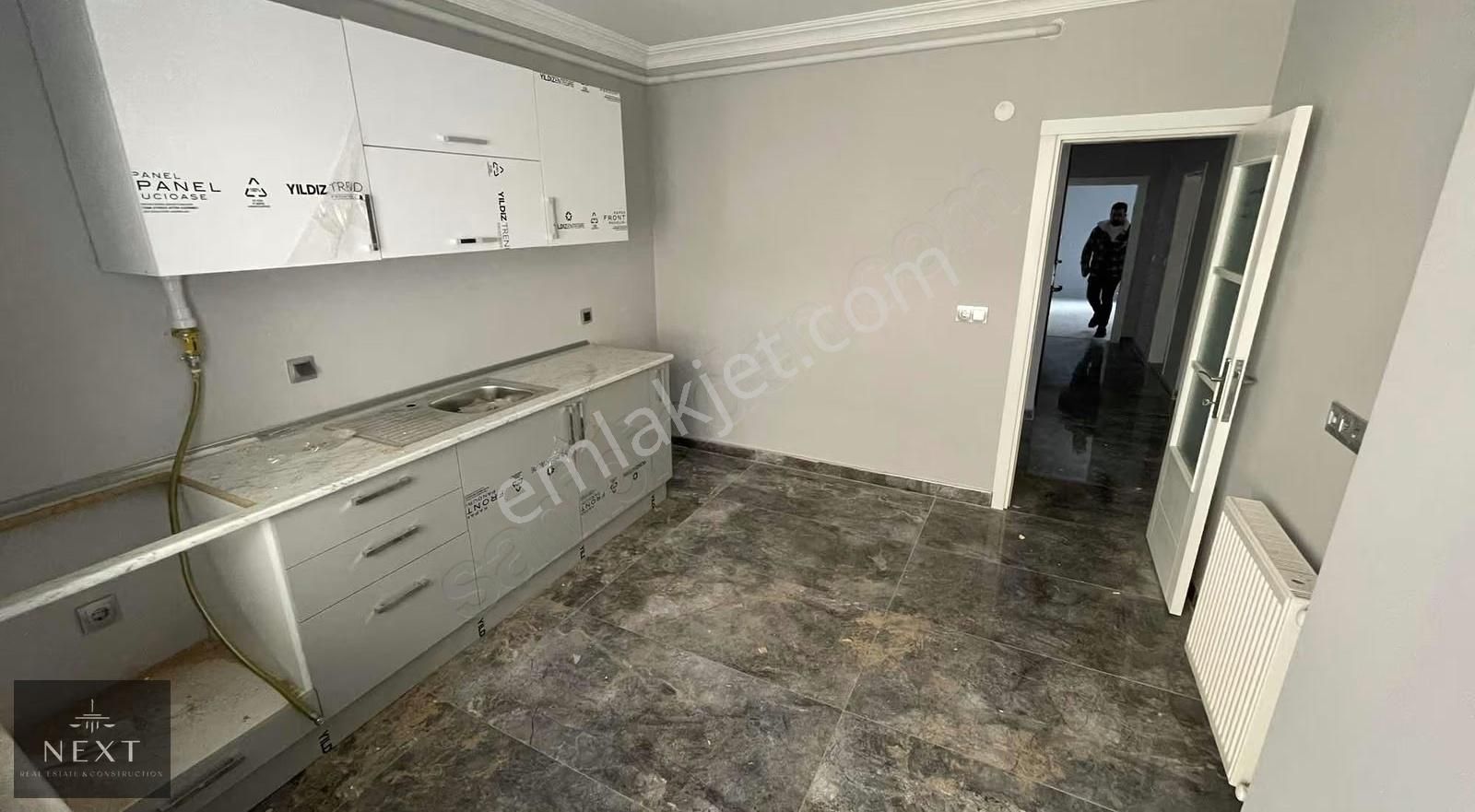 Akyazı'da İçerisi Yeni Yapılmış Satılık 2+1 Daire - Görsel 12