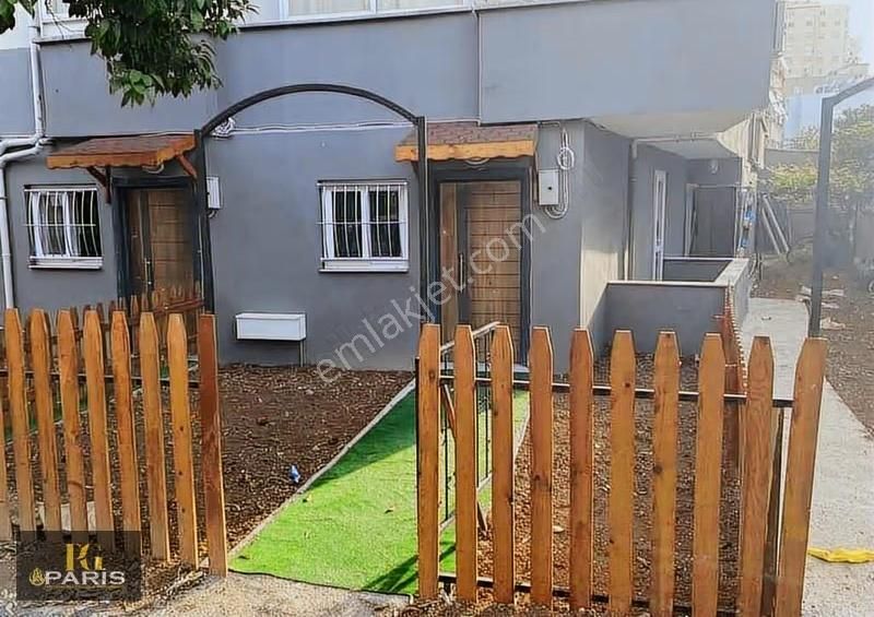 Paris'ten Hastaneler Kavşağı Civarı 1+1 Satılık Daire