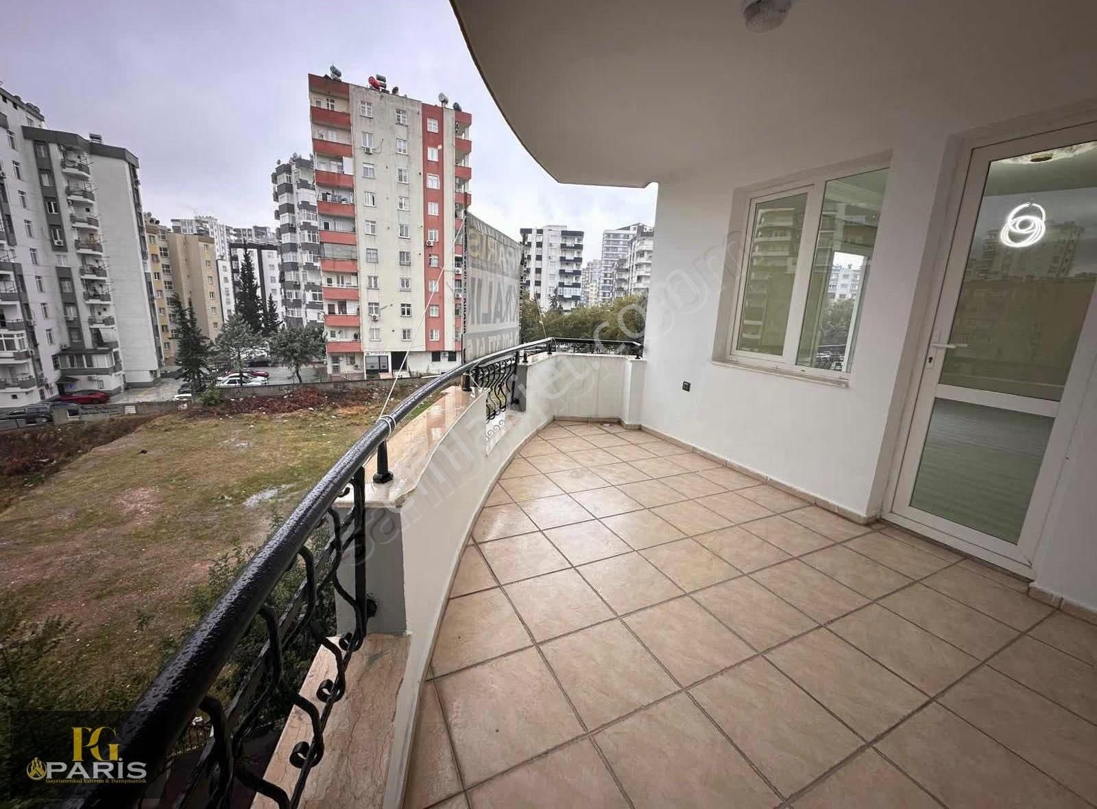 Paris'ten Toros Mahallesinde 4 Cepheli Geniş 4+1 Satılık Daire - Görsel 3