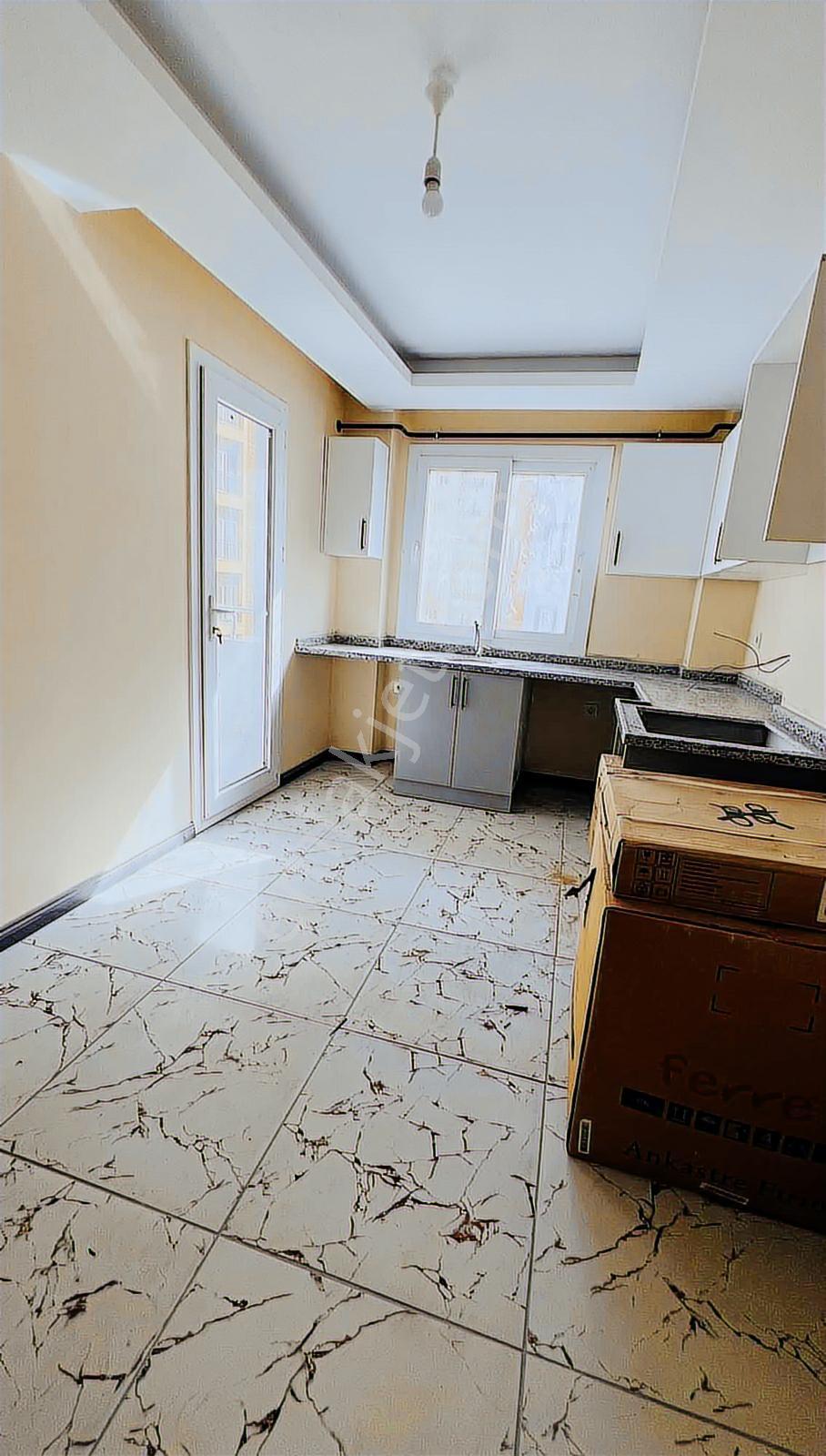 Atc'dan Yeni Okullar Karşısı Doğalgazlı 2+1 Kiralık Daire - Görsel 12