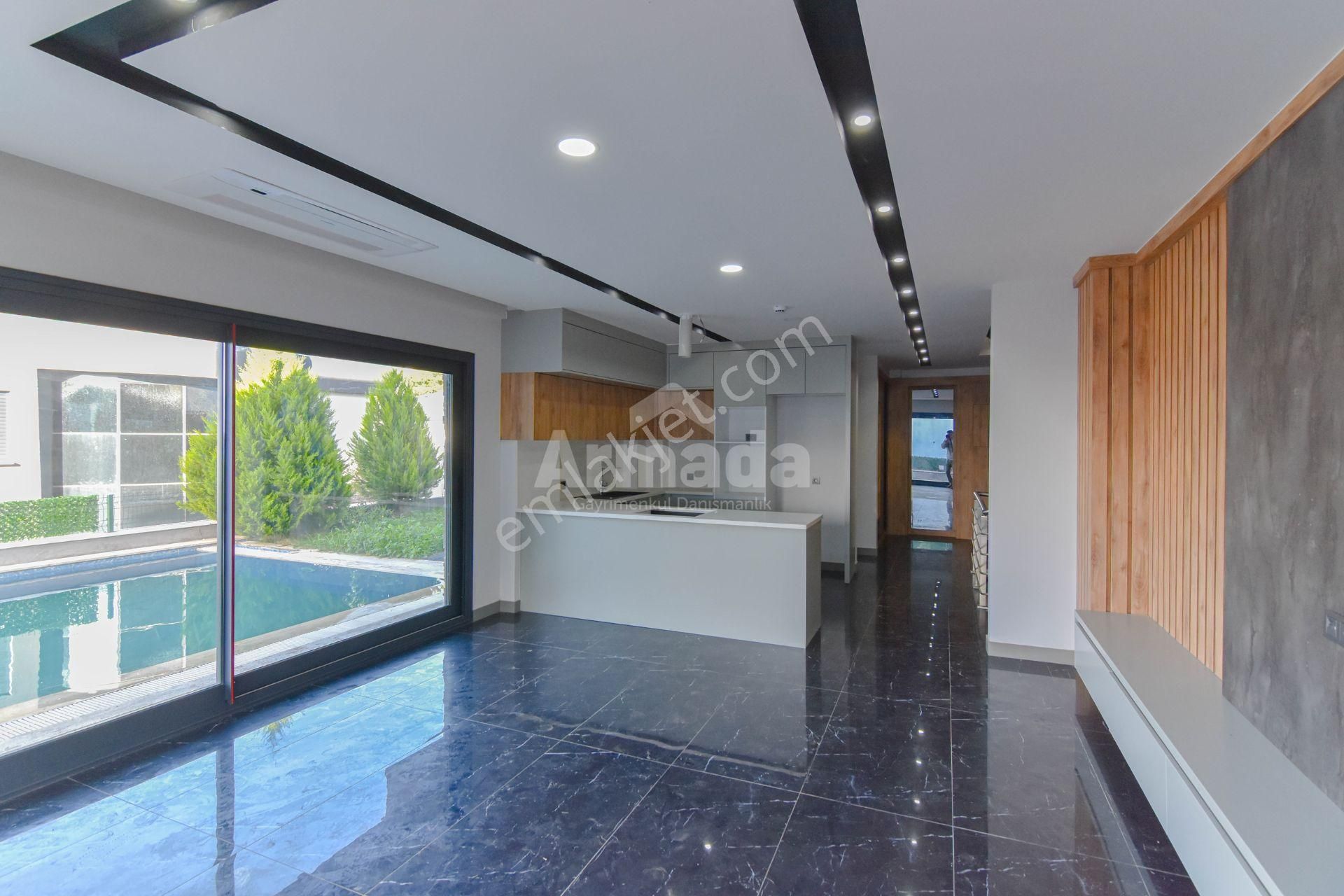 Kuşadası Ultra Lüks 6+1 Özel Havuzlu Deniz Manzaralı Villa - Görsel 2