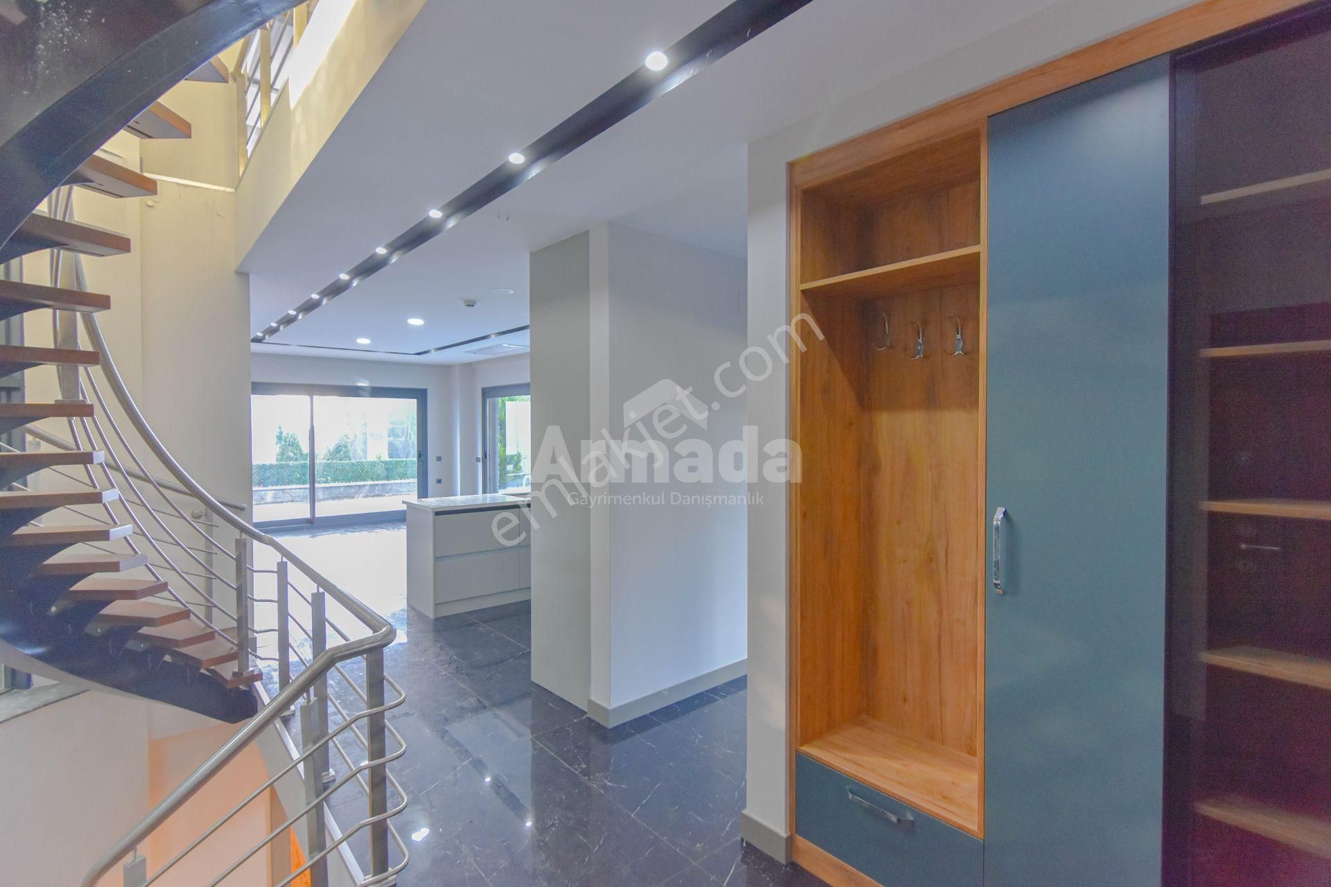 Kuşadası Ultra Lüks 6+1 Özel Havuzlu Deniz Manzaralı Villa - Görsel 9