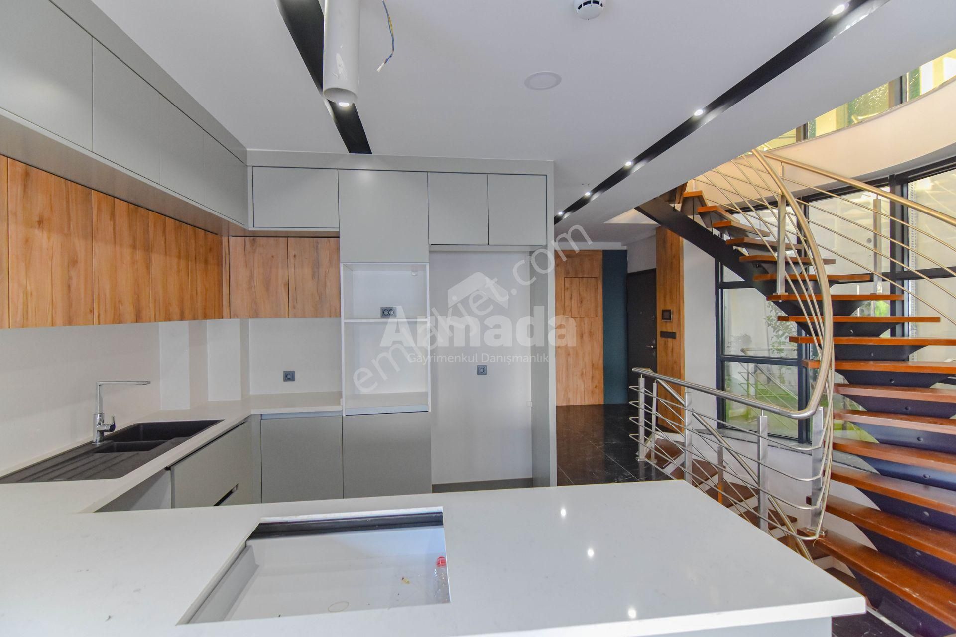 Kuşadası Ultra Lüks 6+1 Özel Havuzlu Deniz Manzaralı Villa - Görsel 7