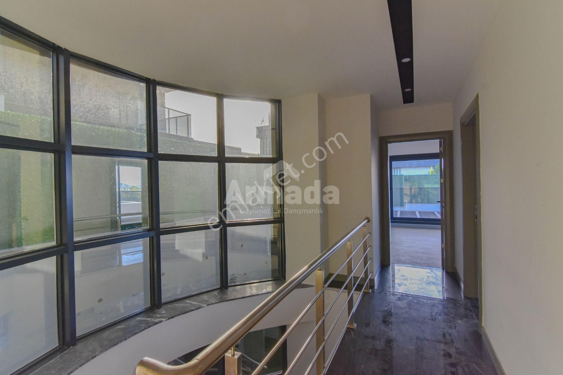 Kuşadası Ultra Lüks 6+1 Özel Havuzlu Deniz Manzaralı Villa - Görsel 15