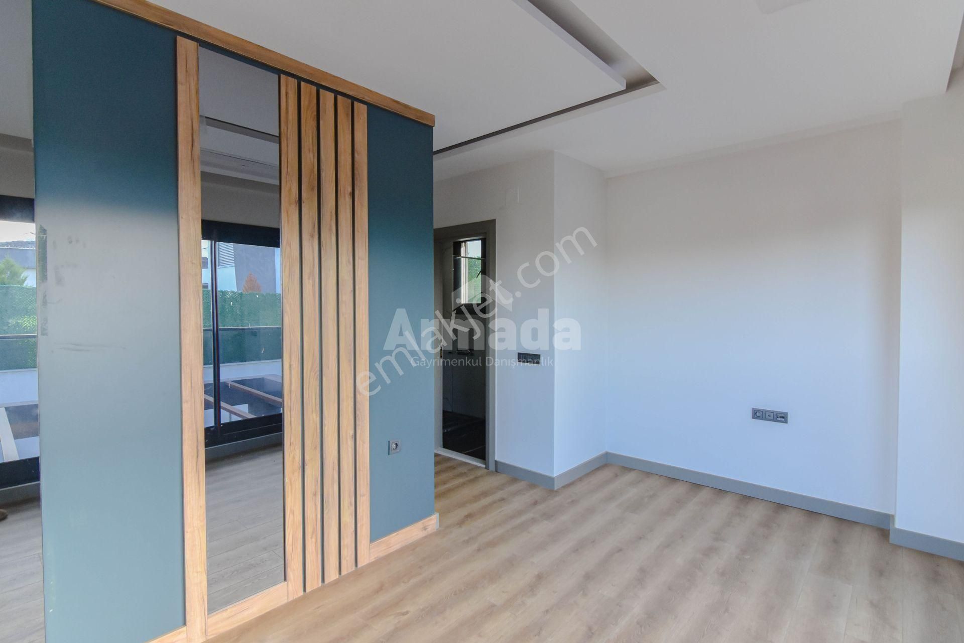 Kuşadası Ultra Lüks 6+1 Özel Havuzlu Deniz Manzaralı Villa - Görsel 13