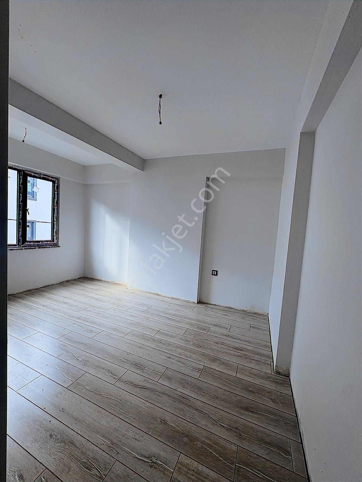 Bandırma Mavi Emlaktan Yeni Mahallede 2+0 Satılık Lüks Daire - Görsel 13