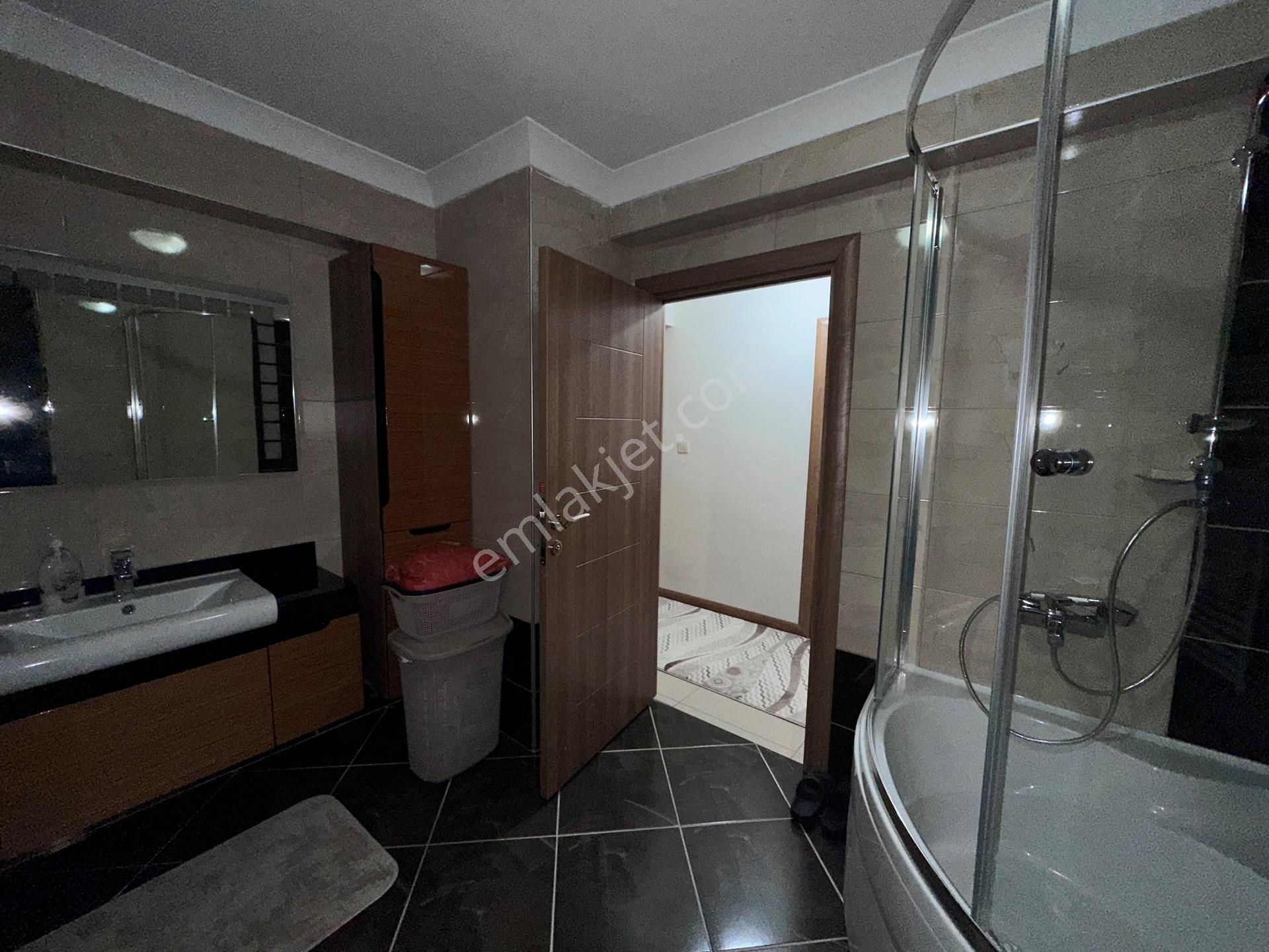 Zümrüt Park Konutlarında Merkezi Lokasyonda Site Dairesi - Görsel 19