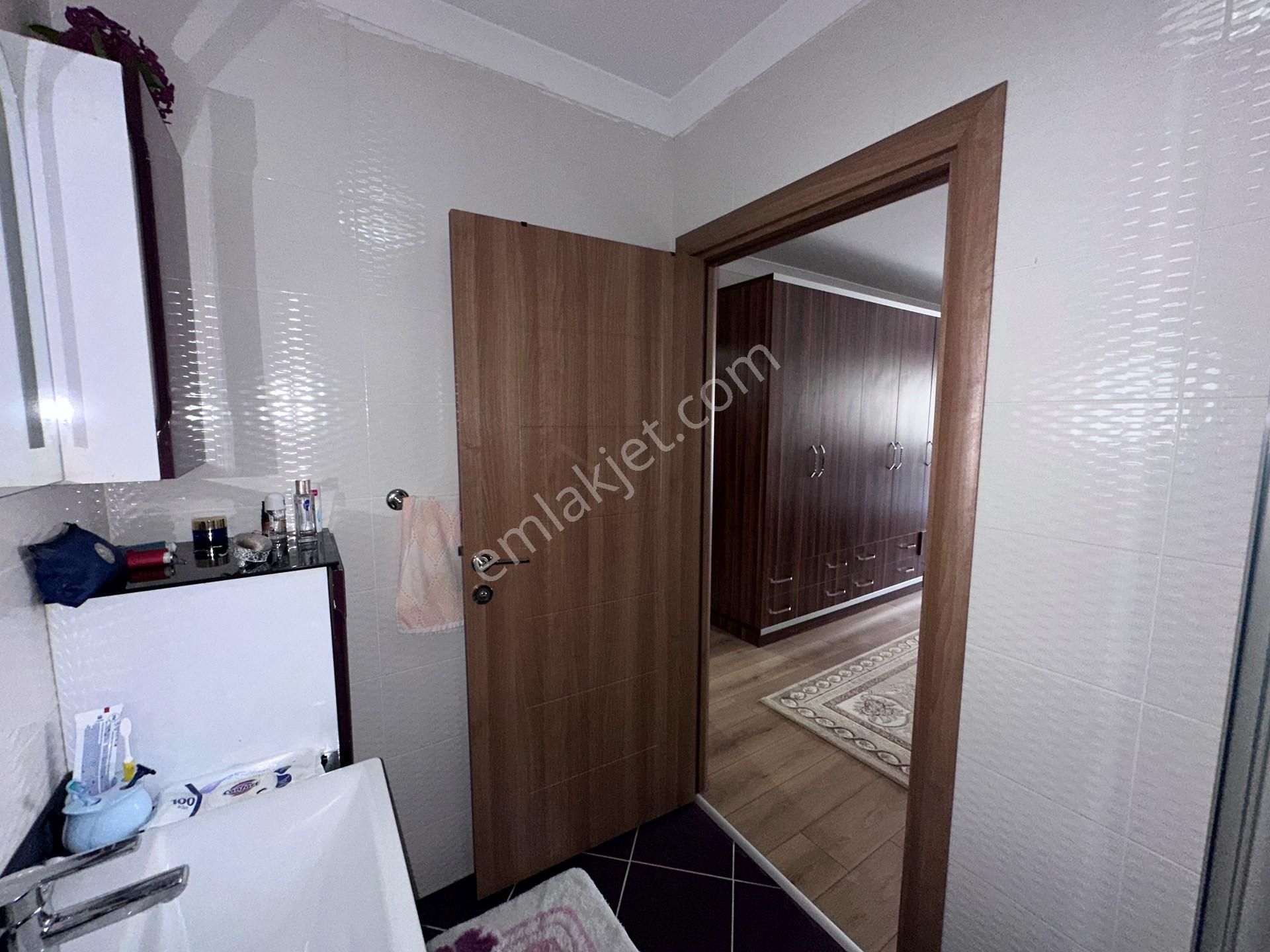 Zümrüt Park Konutlarında Merkezi Lokasyonda Site Dairesi - Görsel 23