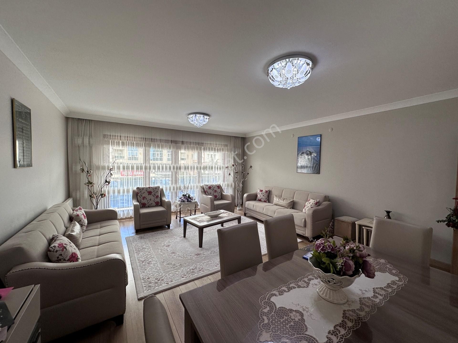 Zümrüt Park Konutlarında Merkezi Lokasyonda Site Dairesi - Görsel 4