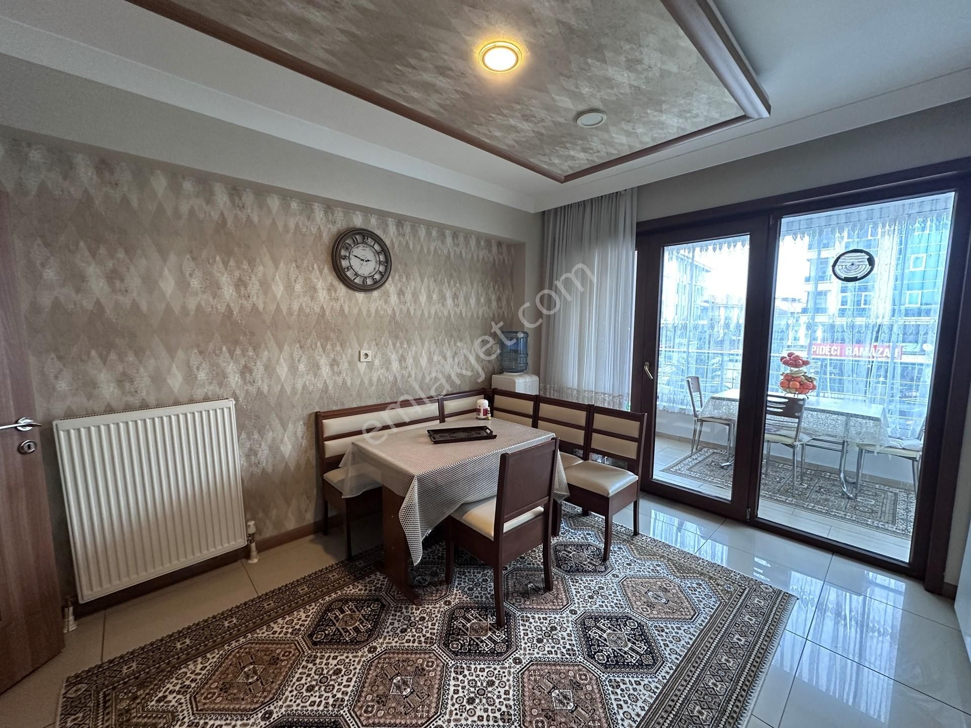 Zümrüt Park Konutlarında Merkezi Lokasyonda Site Dairesi - Görsel 6