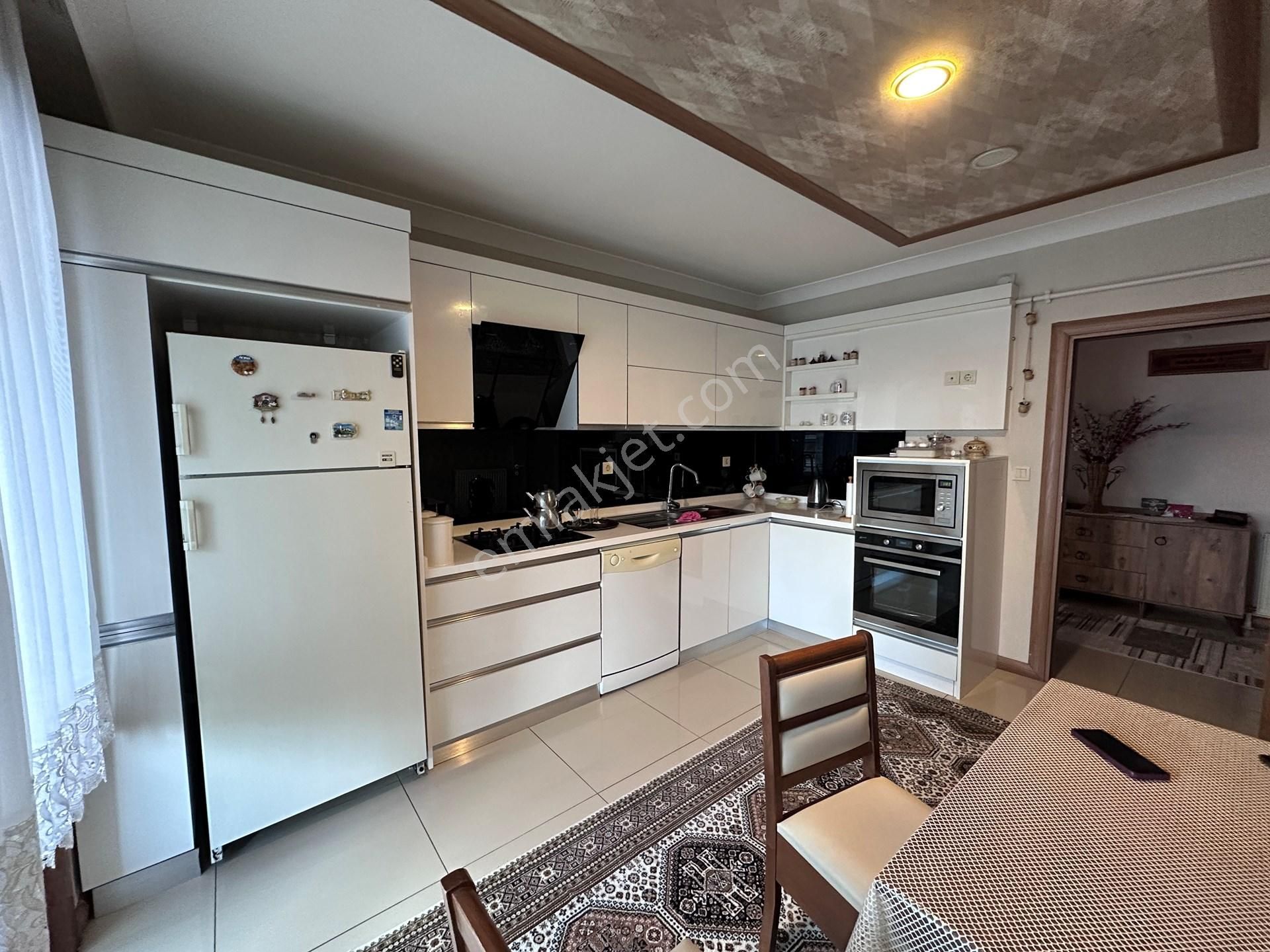 Zümrüt Park Konutlarında Merkezi Lokasyonda Site Dairesi - Görsel 7