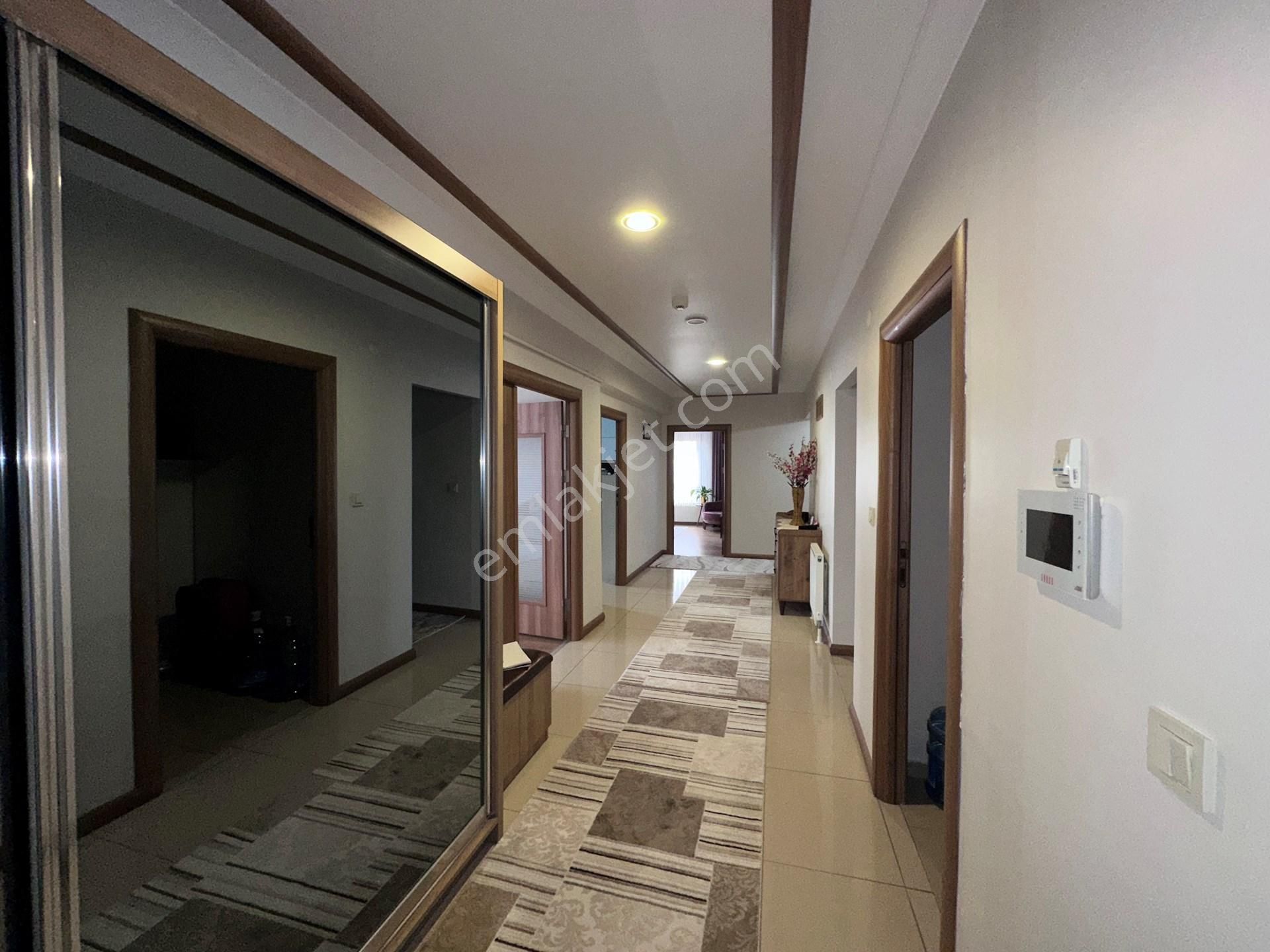 Zümrüt Park Konutlarında Merkezi Lokasyonda Site Dairesi - Görsel 27