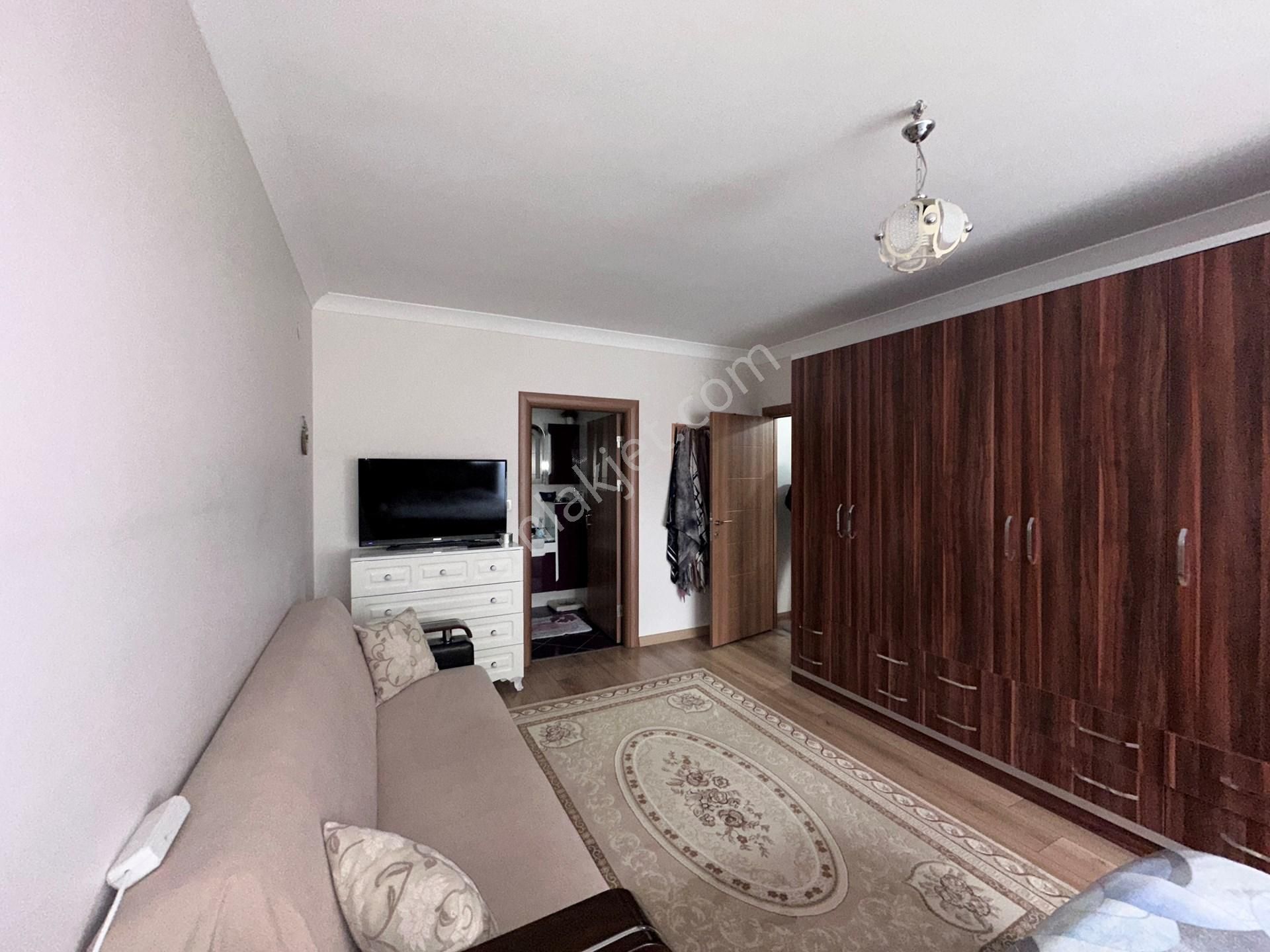 Zümrüt Park Konutlarında Merkezi Lokasyonda Site Dairesi - Görsel 21