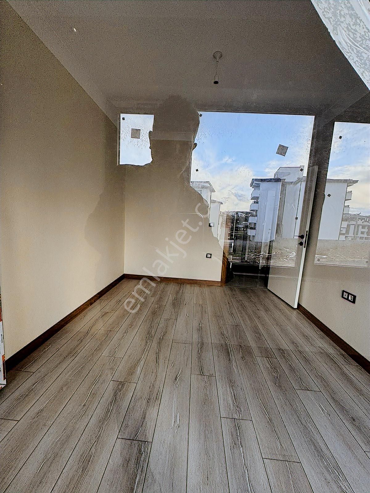 Bandırma Mavi Emlaktan Yeni Mahallede 1+1 Satılık Daire - Görsel 31