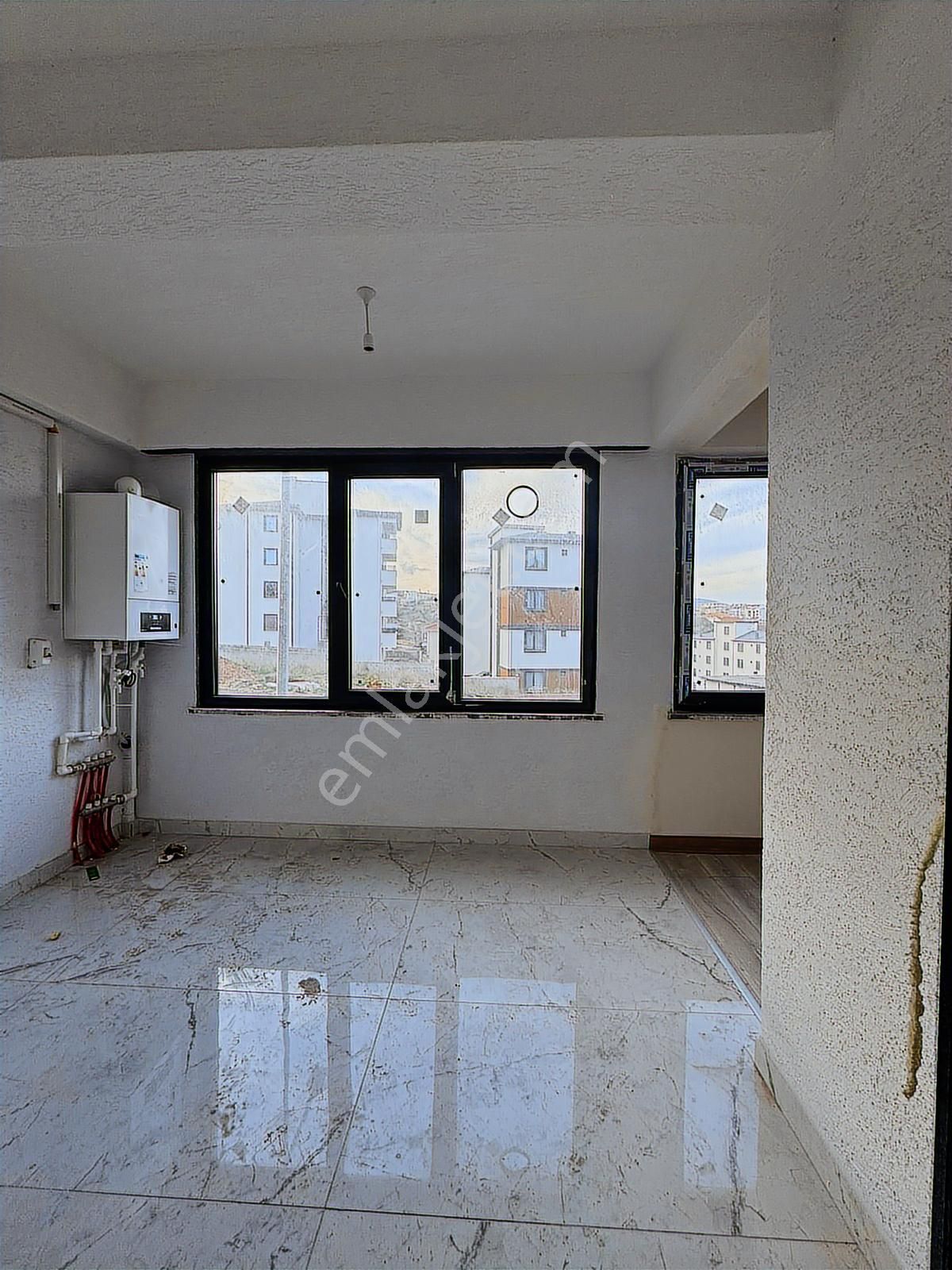 Bandırma Mavi Emlaktan Yeni Mahallede 1+1 Satılık Daire - Görsel 9