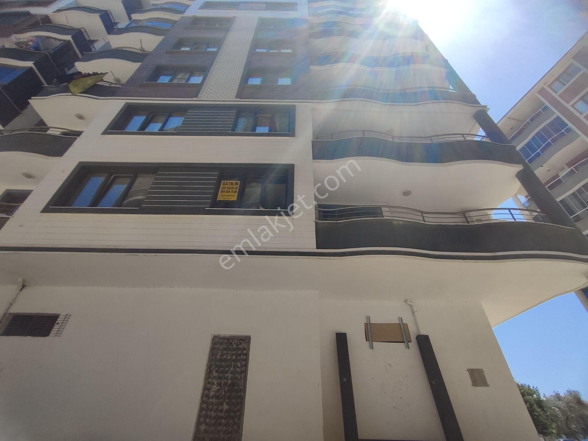 Kardeş'ten Kadıköy Akbulut Evlerinde Doğalgazlı 3+1 Geniş Daire - Görsel 35