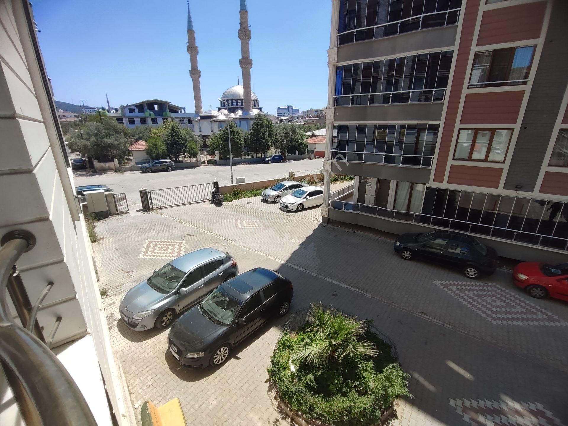 Kardeş'ten Kadıköy Akbulut Evlerinde Doğalgazlı 3+1 Geniş Daire - Görsel 31