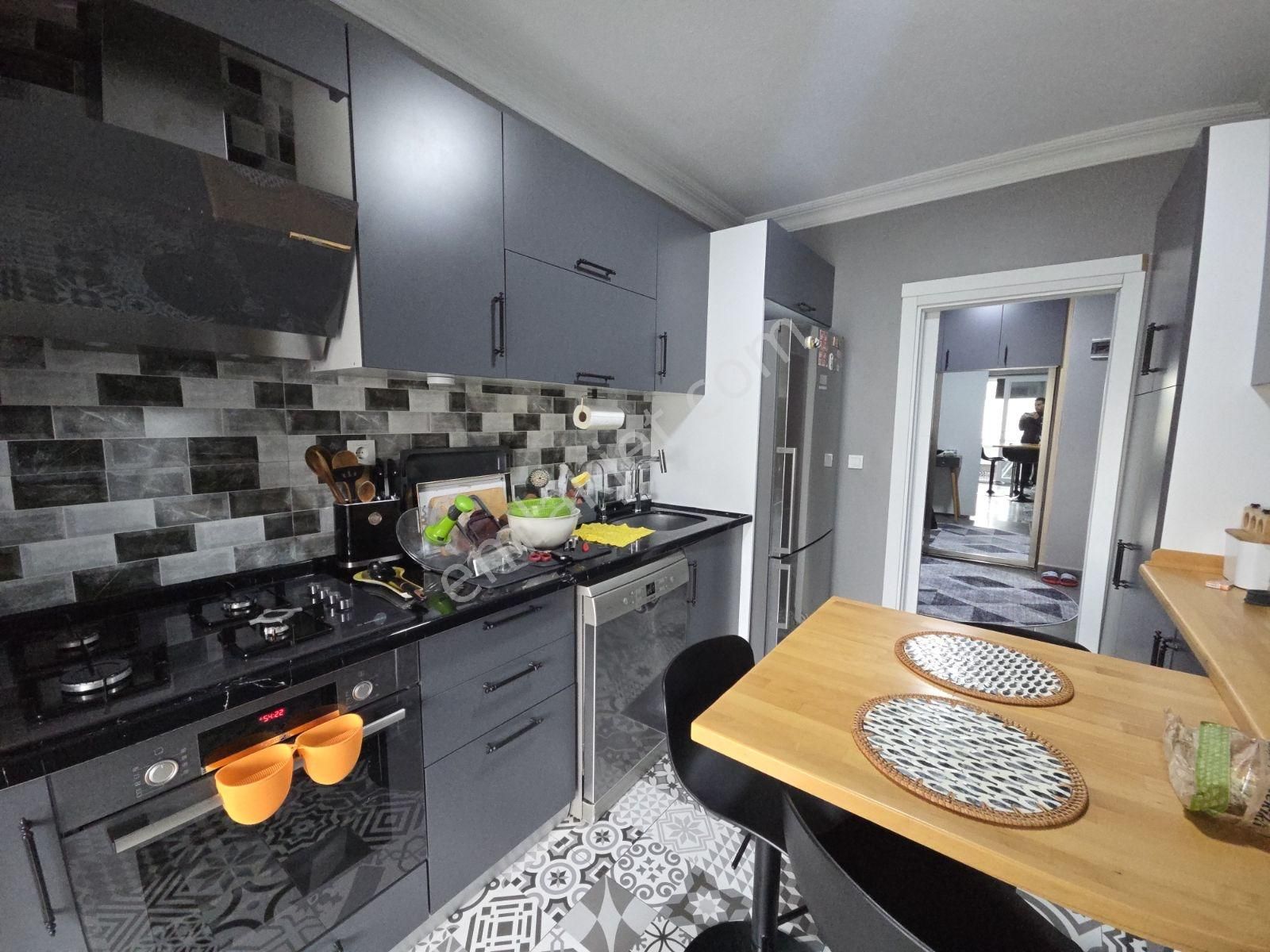 Atakent Menekşe 2'de / Bütünüyle Modern Tadilatlı / Satılık 3+1 - Görsel 21