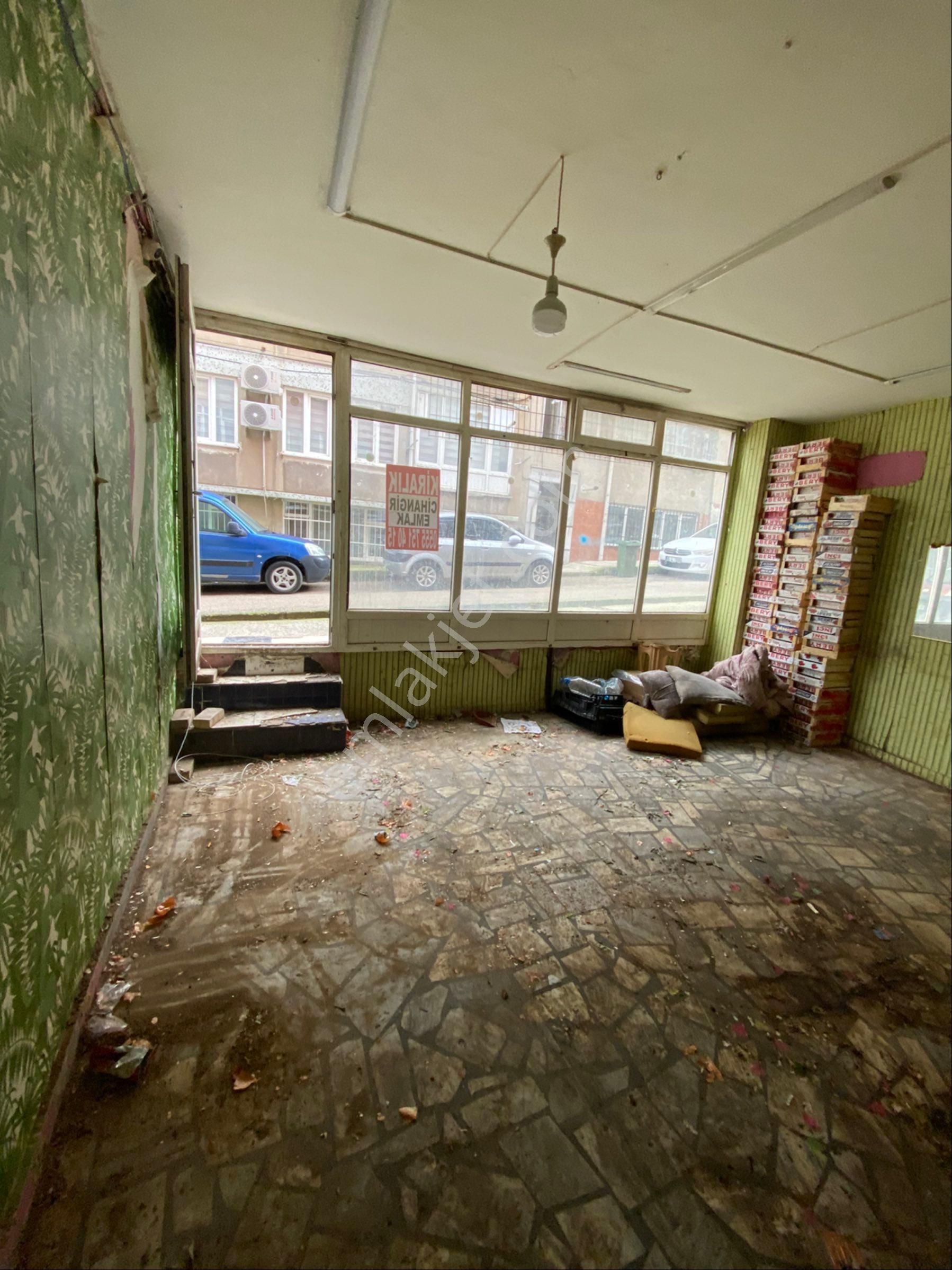 Cihangir Emlaktan Altıparmak Selimiye Mahallesinde Kiralık Dükkan - Görsel 11