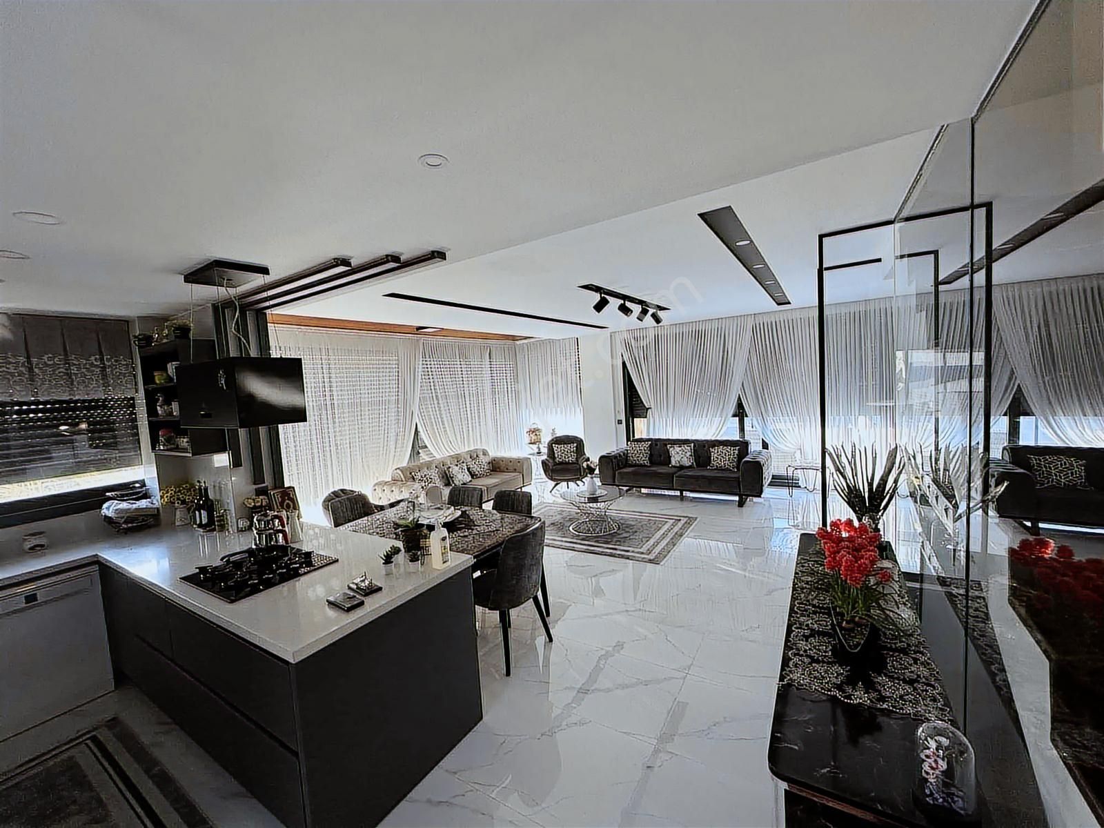 Kuşadası Soğucakta Tek Müstakil Özel Havuzlu Villa - Görsel 7