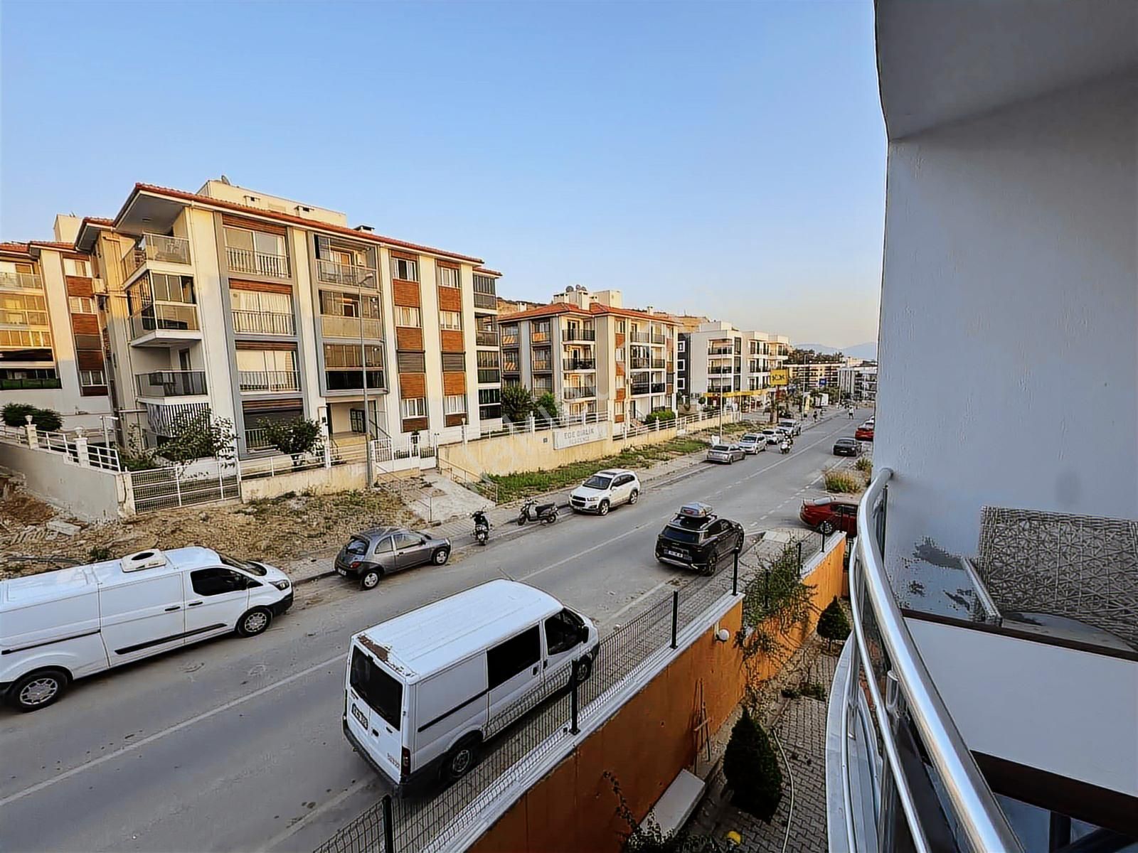 Kuşadası Değirmendere Mah. Site İçinde 1+1 Yaşam Fırsatı! - Görsel 2